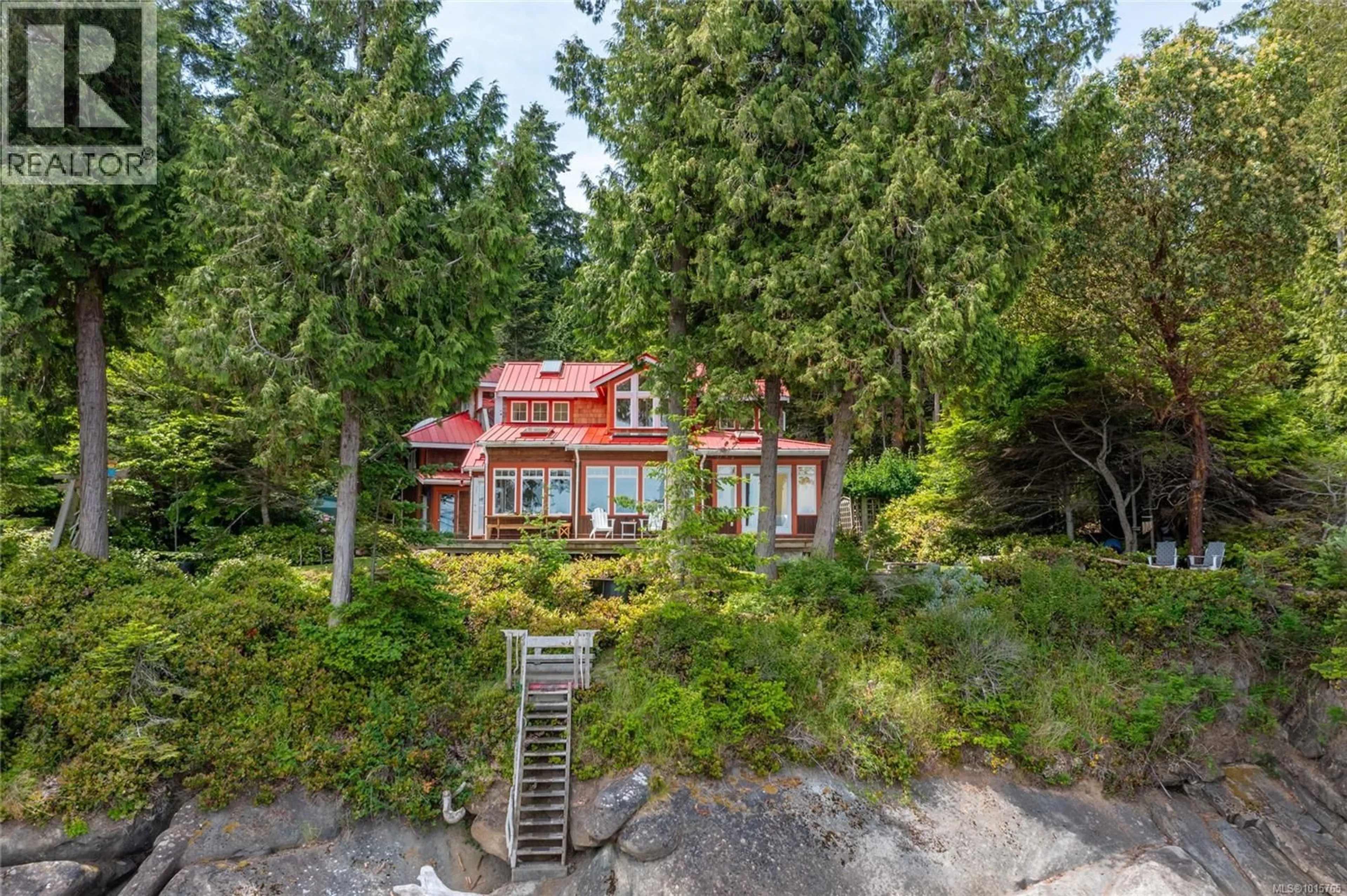 A pic from outside/outdoor area/front of a property/back of a property/a pic from drone, unknown for 105 ISLAND PARK DRIVE, Galiano Island British Columbia V0N1P0