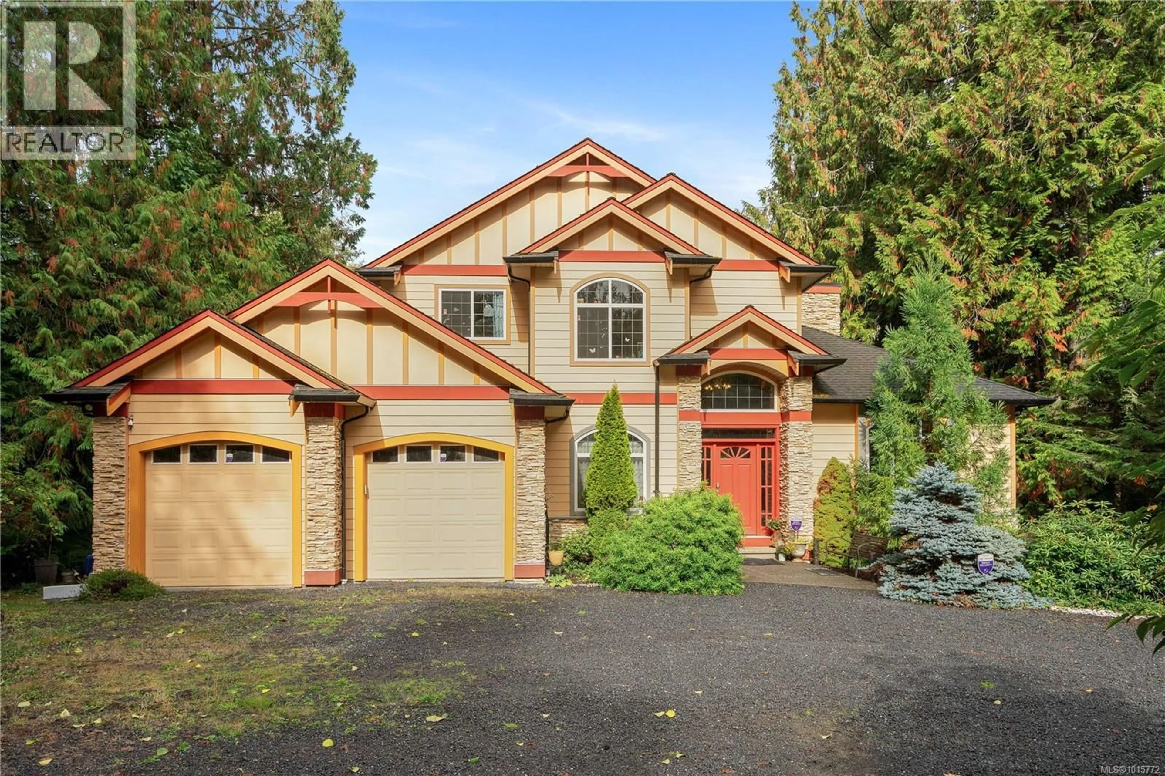 Home with vinyl exterior material, street for 7002 EAST SOOKE ROAD, Sooke British Columbia V9Z1A8