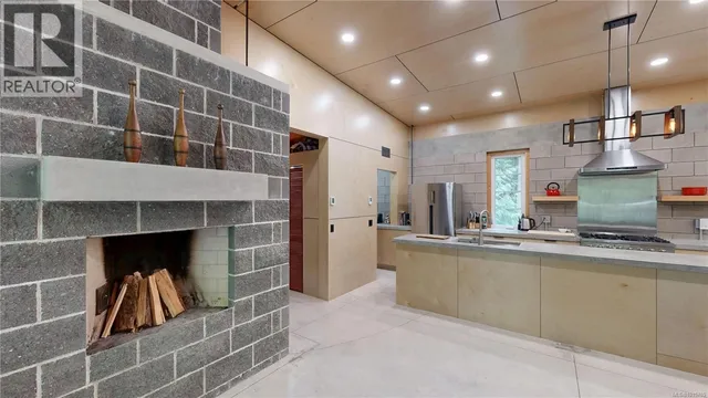 362 SPRUCE AVENUE, Gabriola Island 5