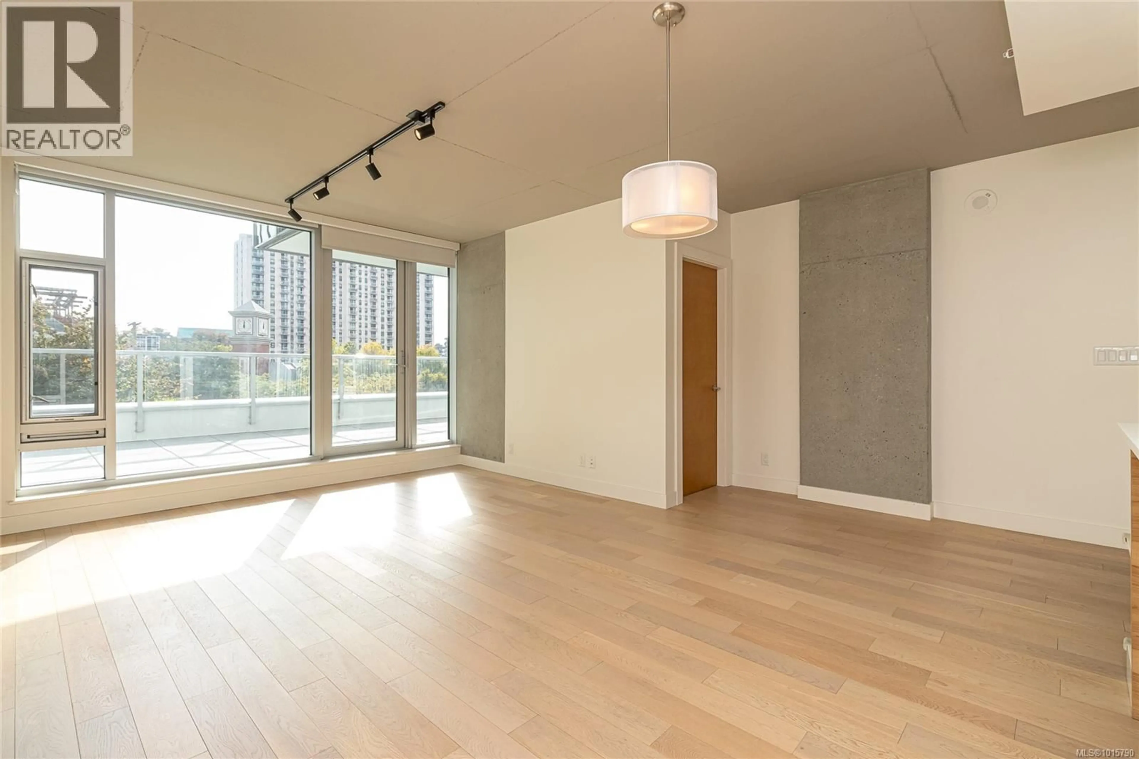 A pic of a room for 201 - 989 JOHNSON STREET, Victoria British Columbia V8V3N7