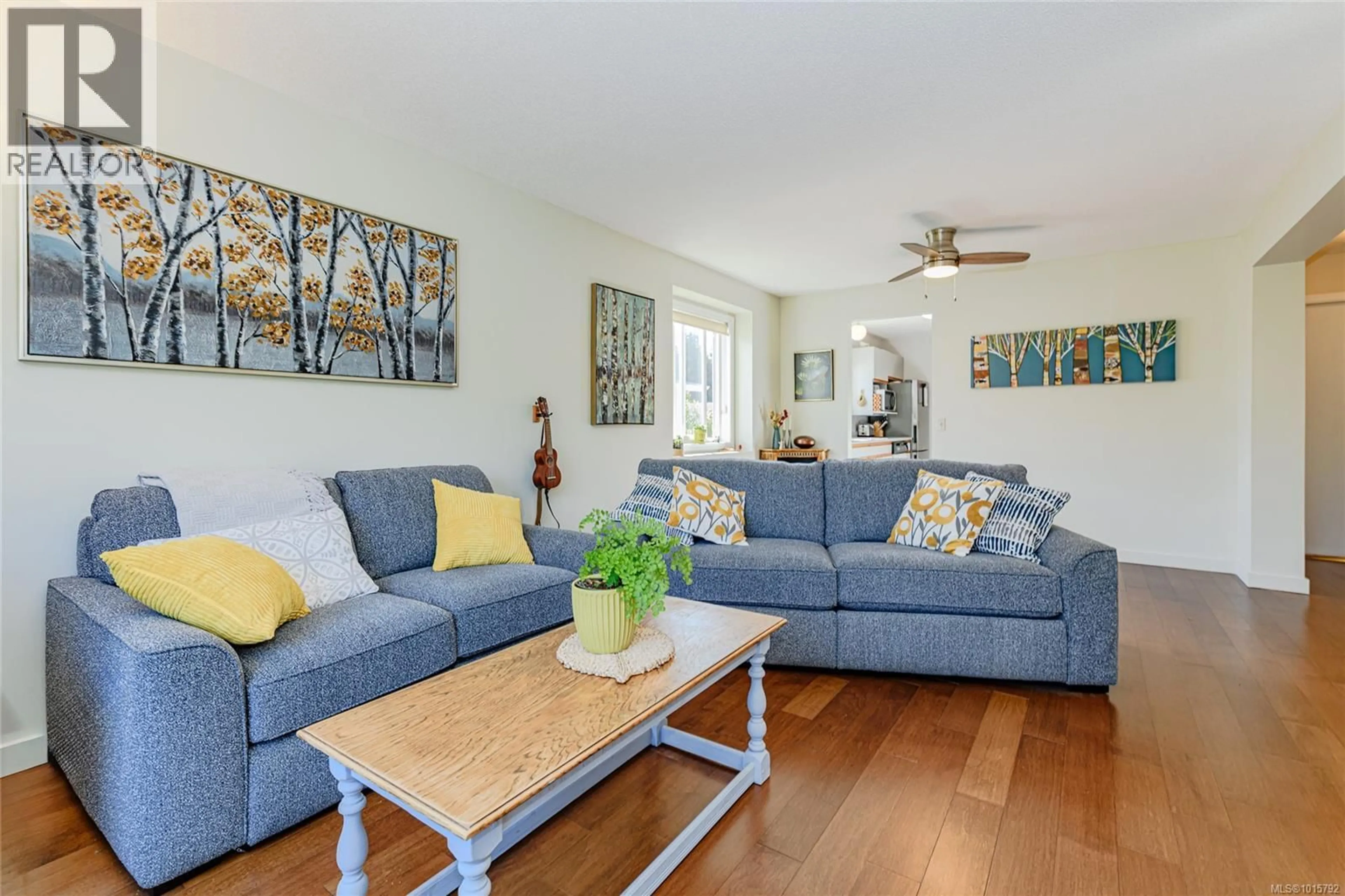 Living room with furniture, unknown for 2084 - 135 BRINKWORTHY ROAD, Salt Spring British Columbia V8K1S3