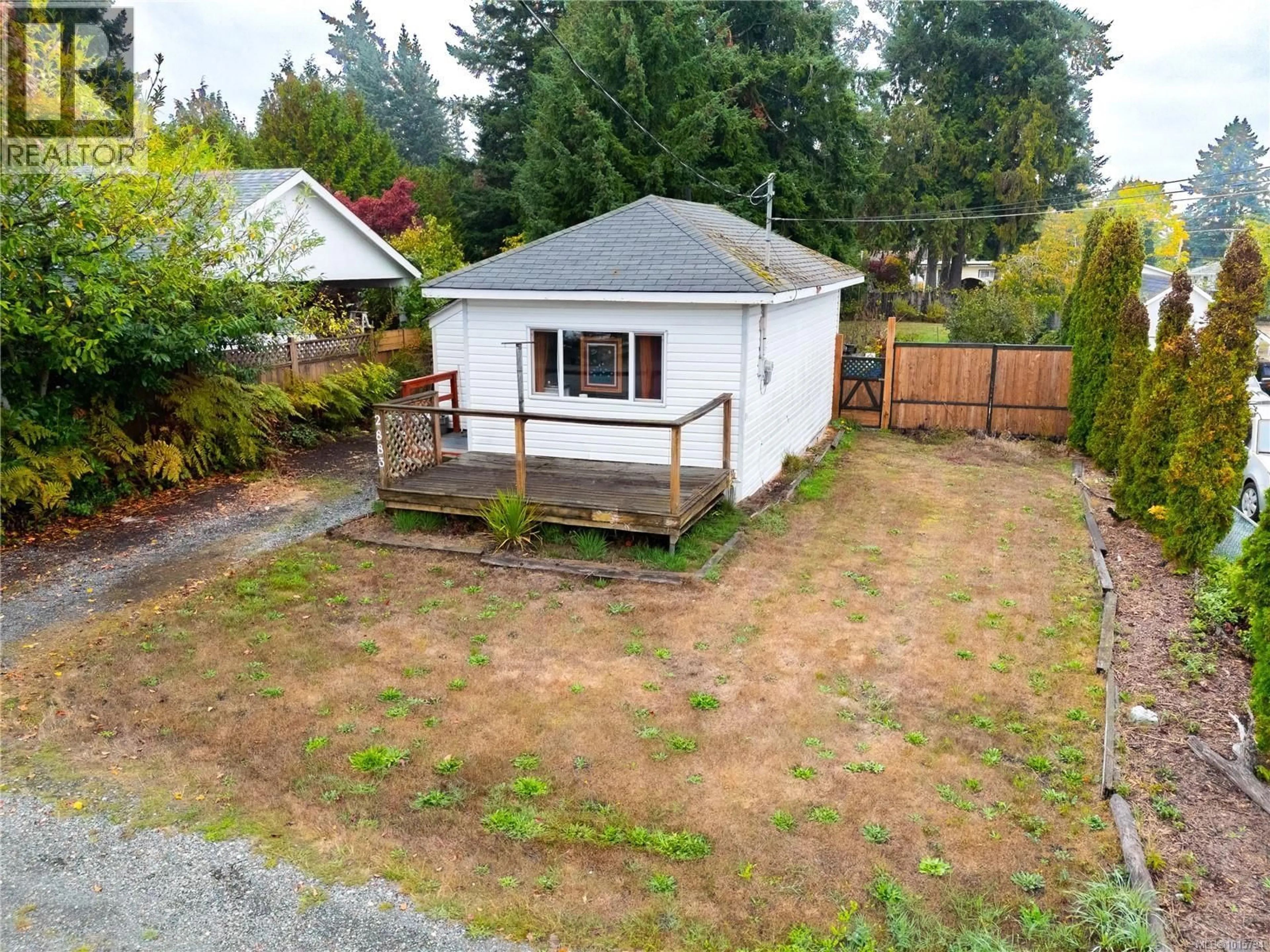 A pic from outside/outdoor area/front of a property/back of a property/a pic from drone, street for 2883 ROSE STREET, Chemainus British Columbia V0R1K0