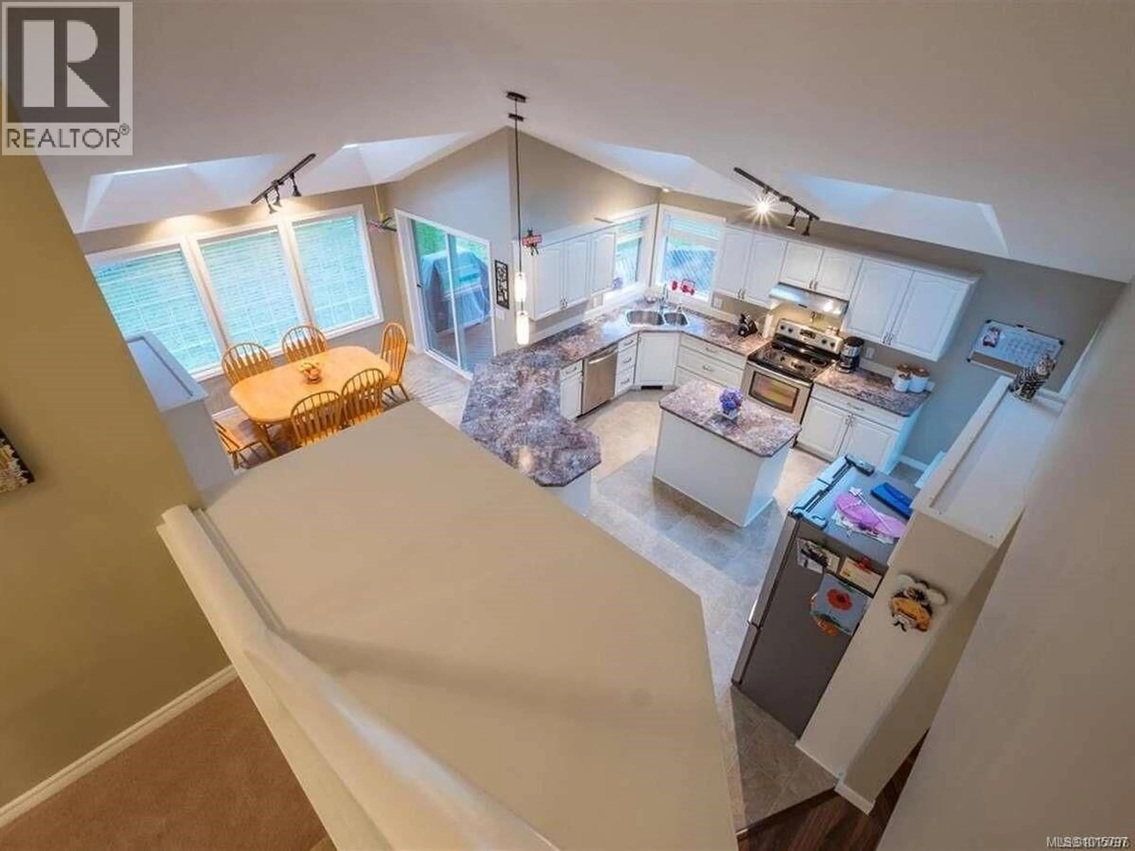 Open concept kitchen, unknown for 5826 CUTTER PLACE, Nanaimo British Columbia V9V1L7