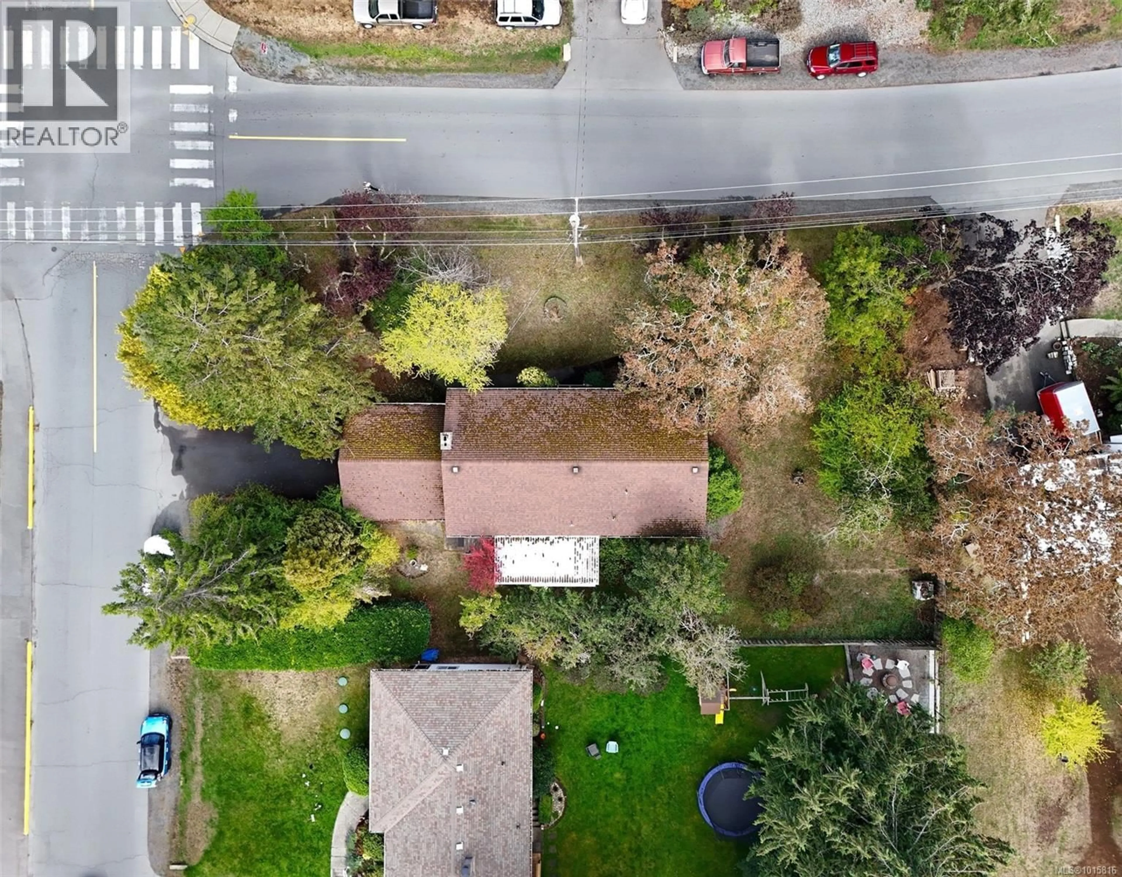 A pic from outside/outdoor area/front of a property/back of a property/a pic from drone, street for 2321 MARLENE DRIVE, Colwood British Columbia V9B2E3
