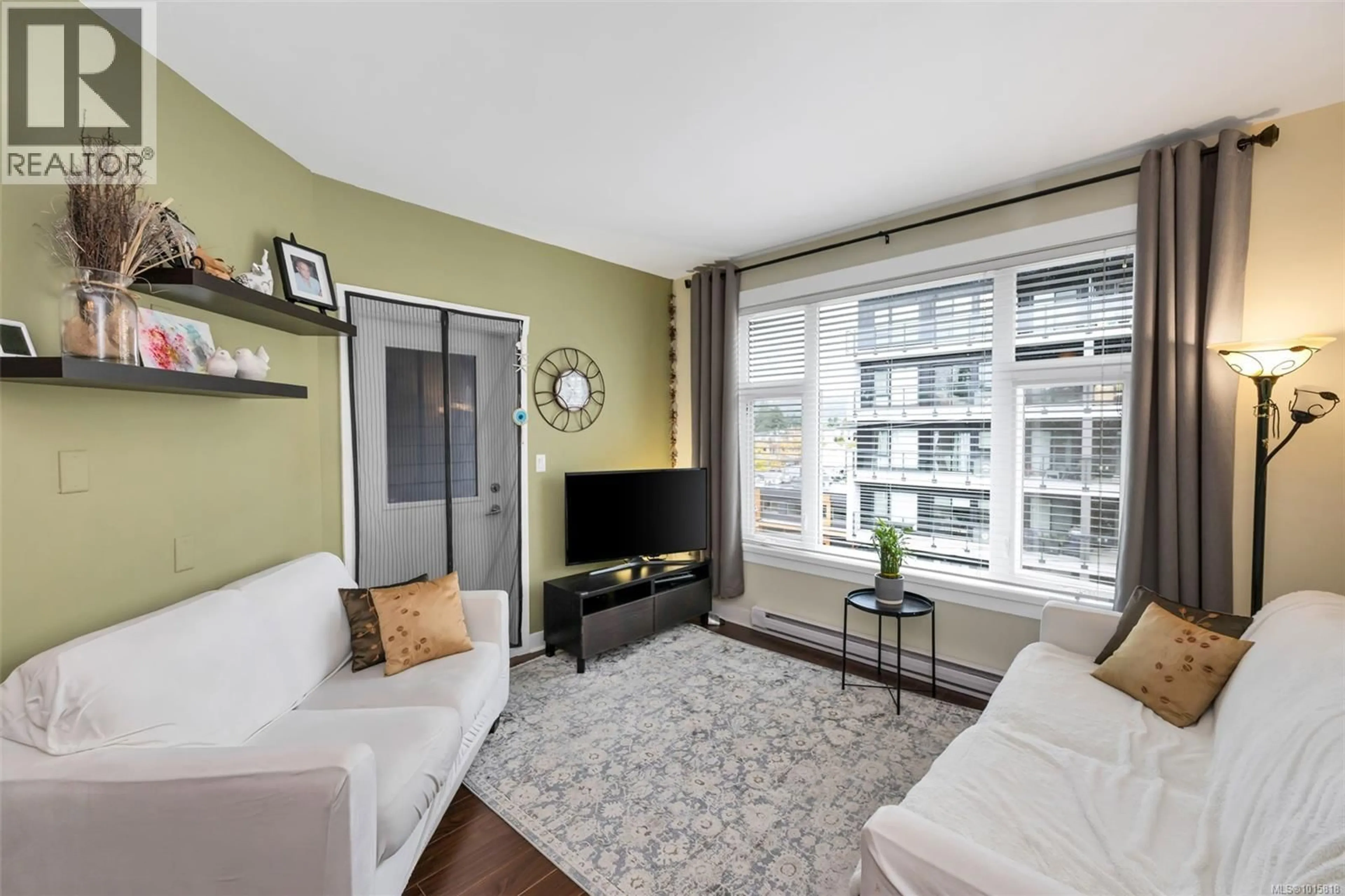 Living room with furniture, unknown for 404 - 662 GOLDSTREAM AVENUE, Langford British Columbia V9B0N8