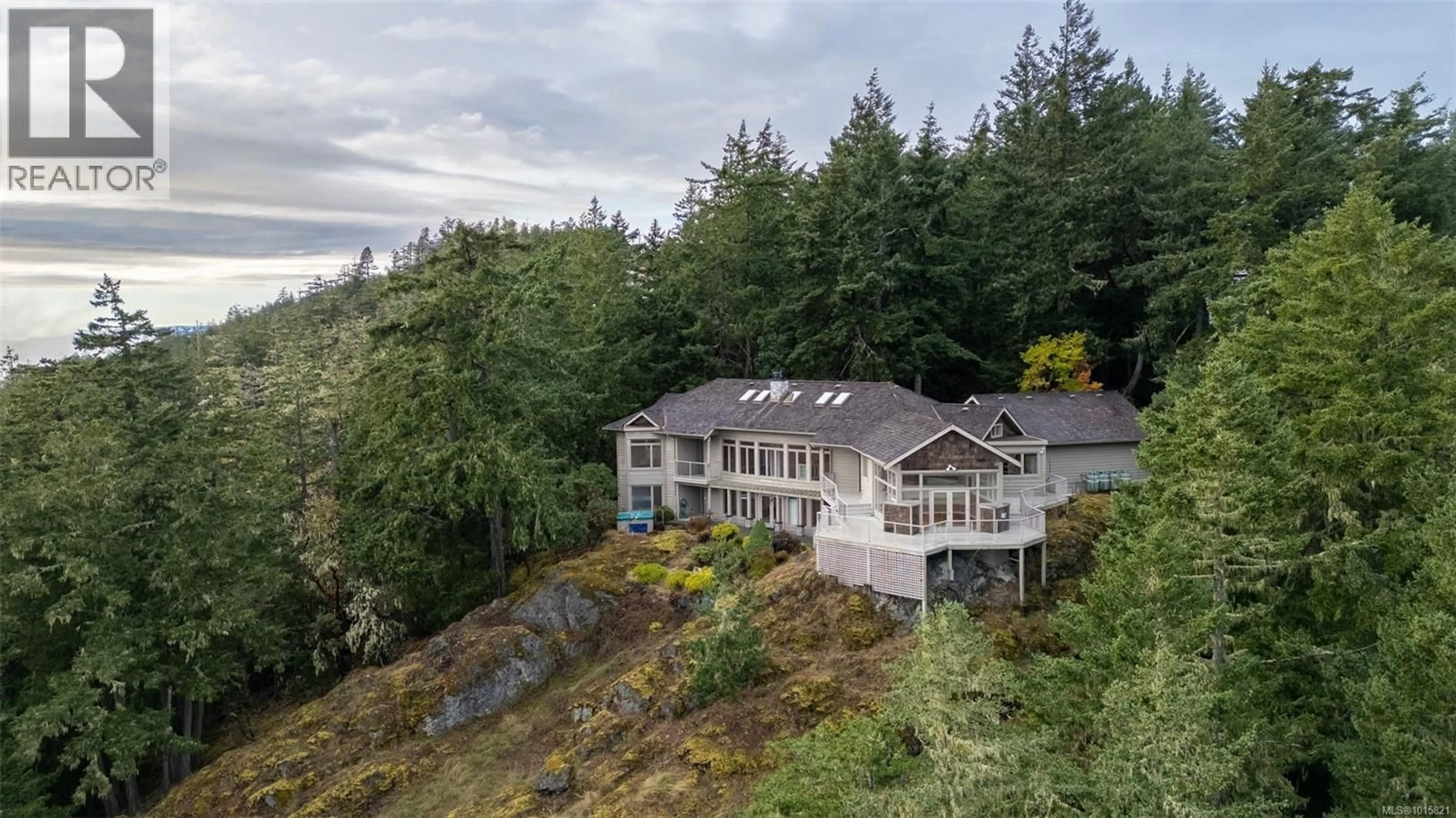 A pic from outside/outdoor area/front of a property/back of a property/a pic from drone, water/lake/river/ocean view for 558 WILDERNESS PLACE, Sooke British Columbia V9Z1C4