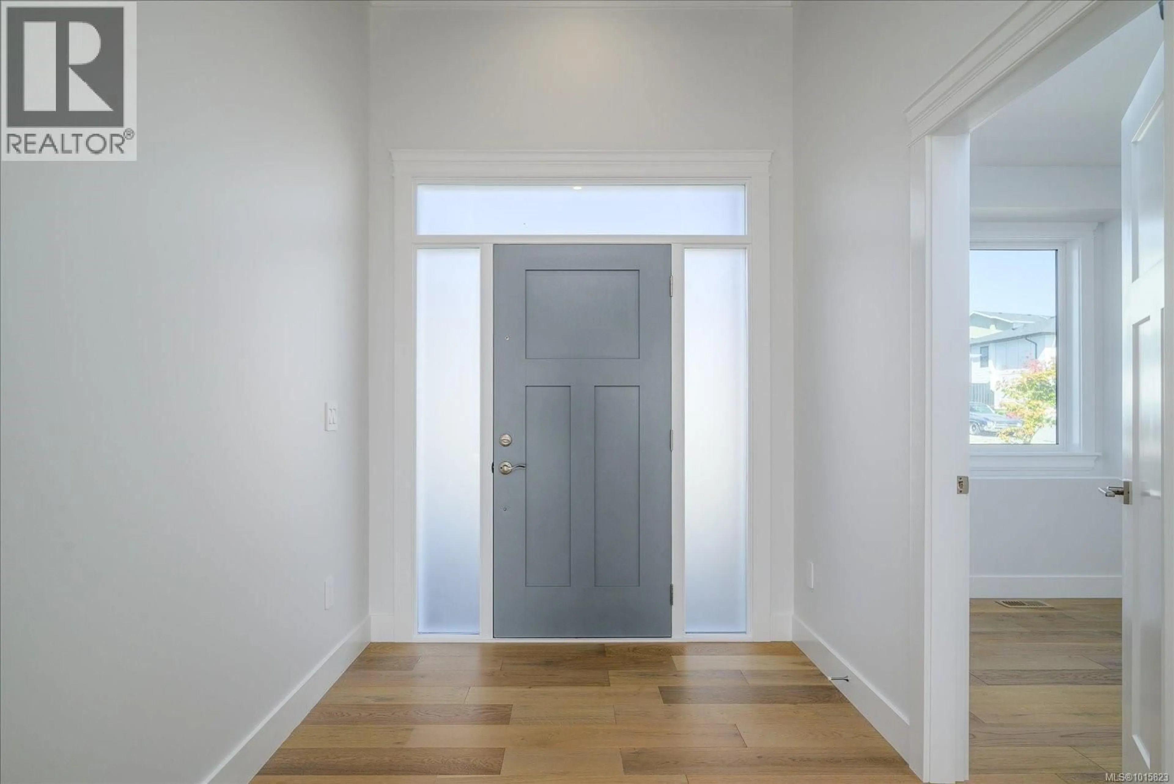 Indoor entryway for 167 GOLDEN OAKS CRESCENT, Nanaimo British Columbia V9T0K8