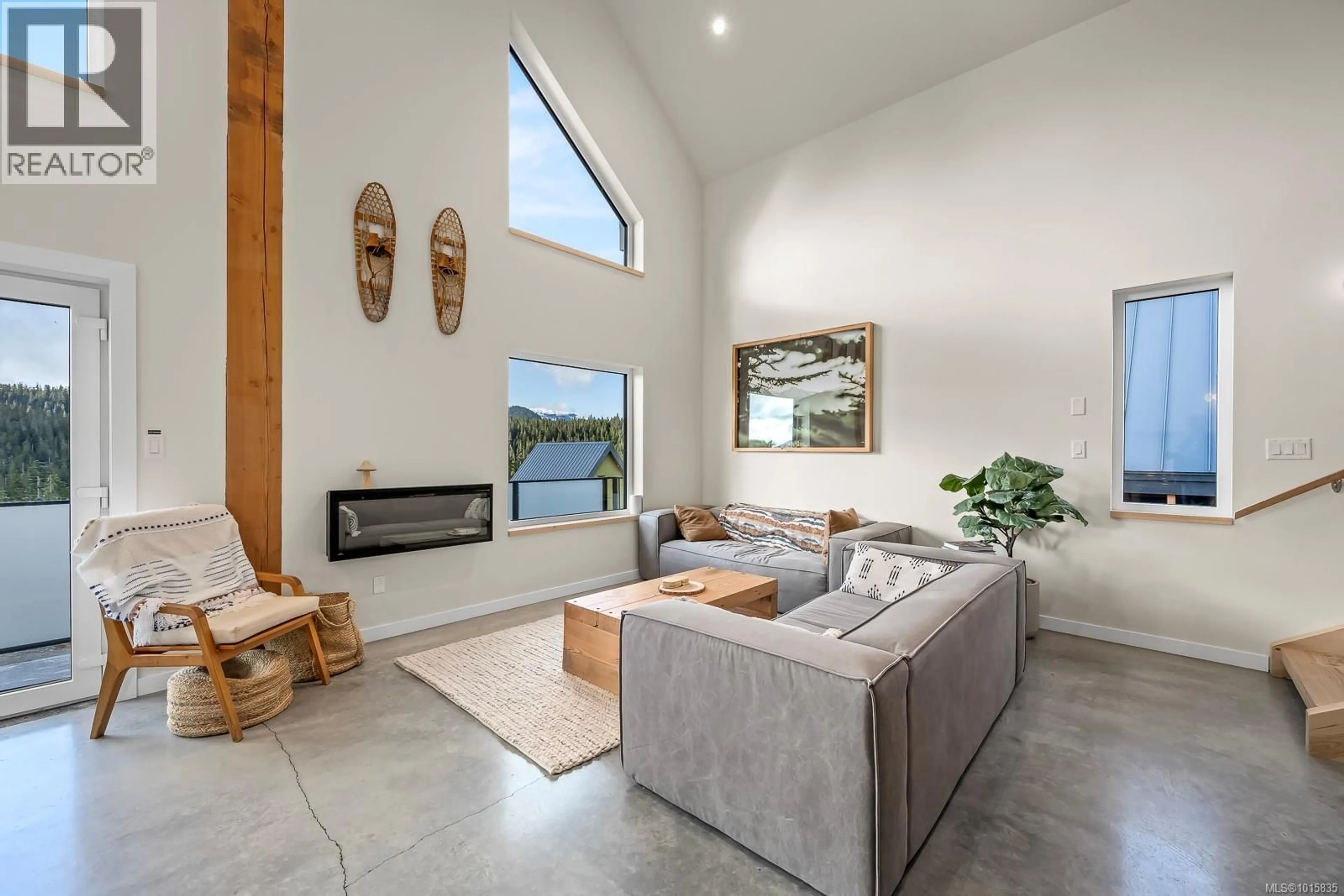 Living room with furniture, unknown for 860 CRUIKSHANK RIDGE, Courtenay British Columbia V9J1L0