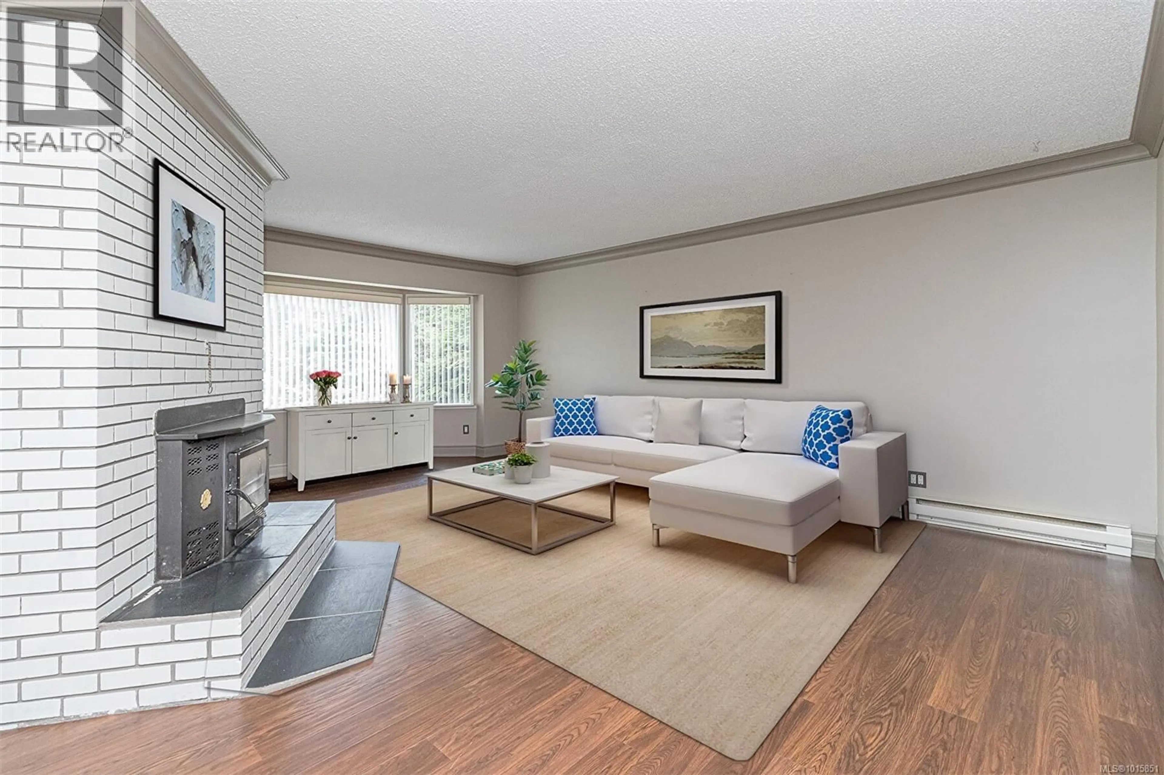 Living room with furniture, unknown for BELL MCKINNON ROAD, Duncan British Columbia V9L6B5