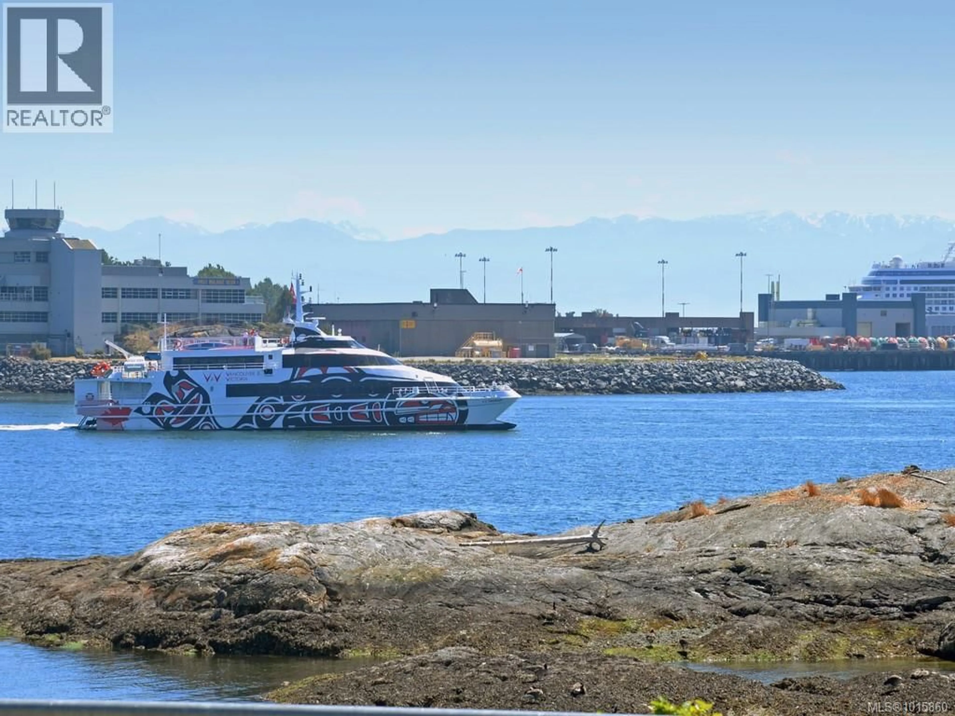 Blurry image for 209 - 55 SONGHEES ROAD, Victoria British Columbia V9A6T3