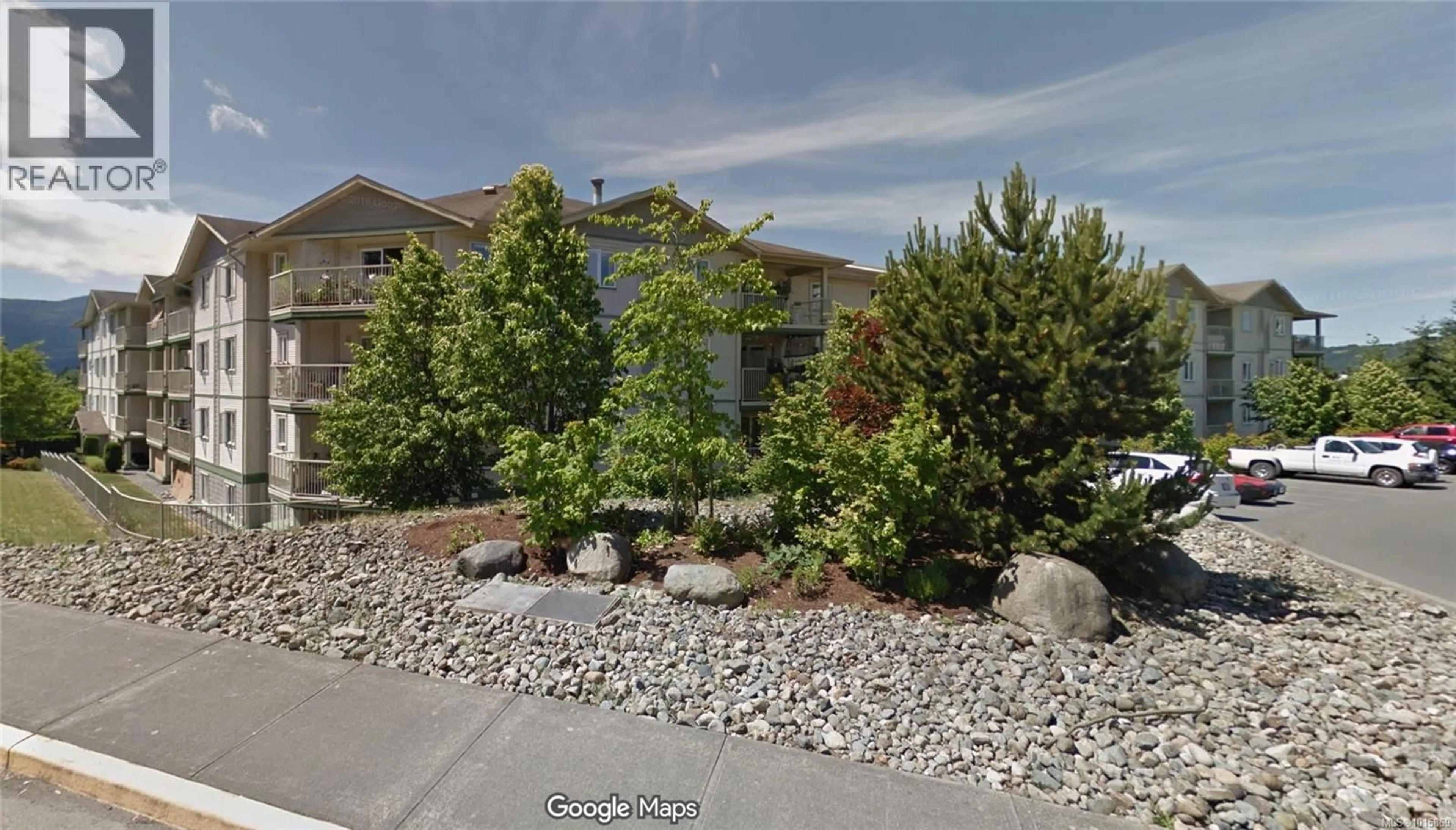 A pic from outside/outdoor area/front of a property/back of a property/a pic from drone, street for 318 - 4971 SONGBIRD PLACE, Nanaimo British Columbia V9T6L1