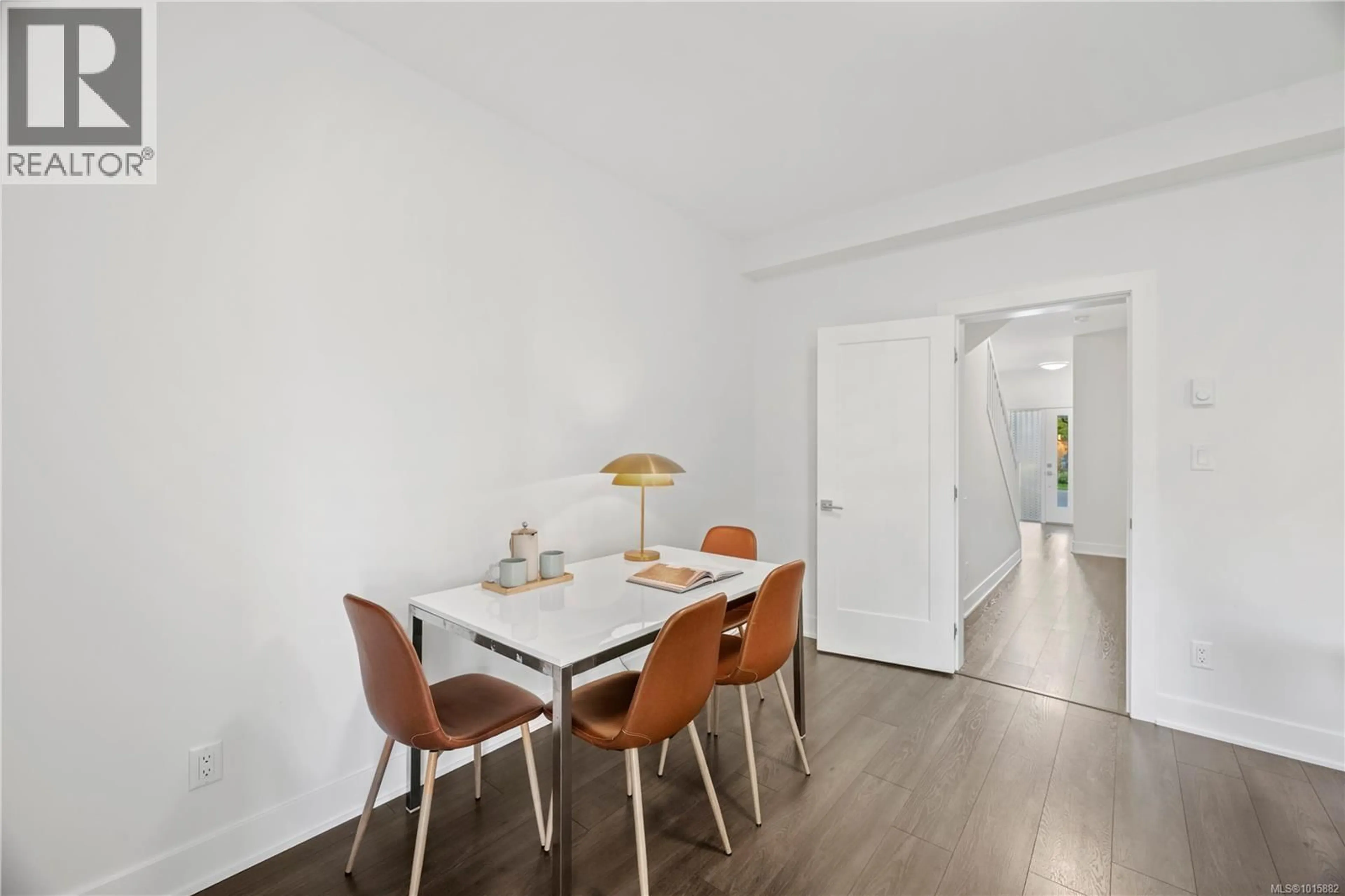 Dining room, wood/laminate floor for 1252 SOLSTICE CRESCENT, Langford British Columbia V9B0V1