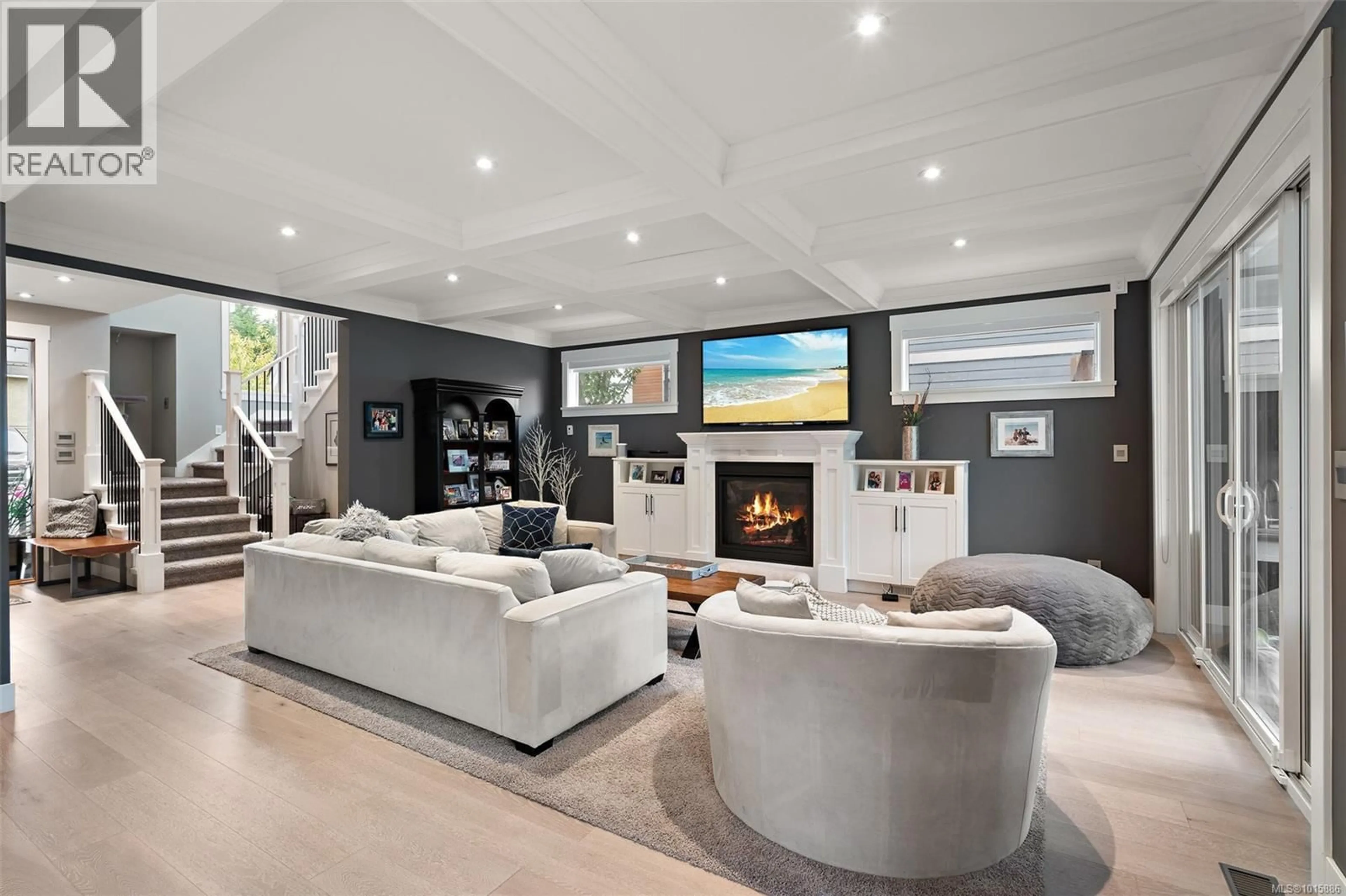 Home theater for 1560 FREMONT PLACE, Saanich British Columbia V8N4Y5