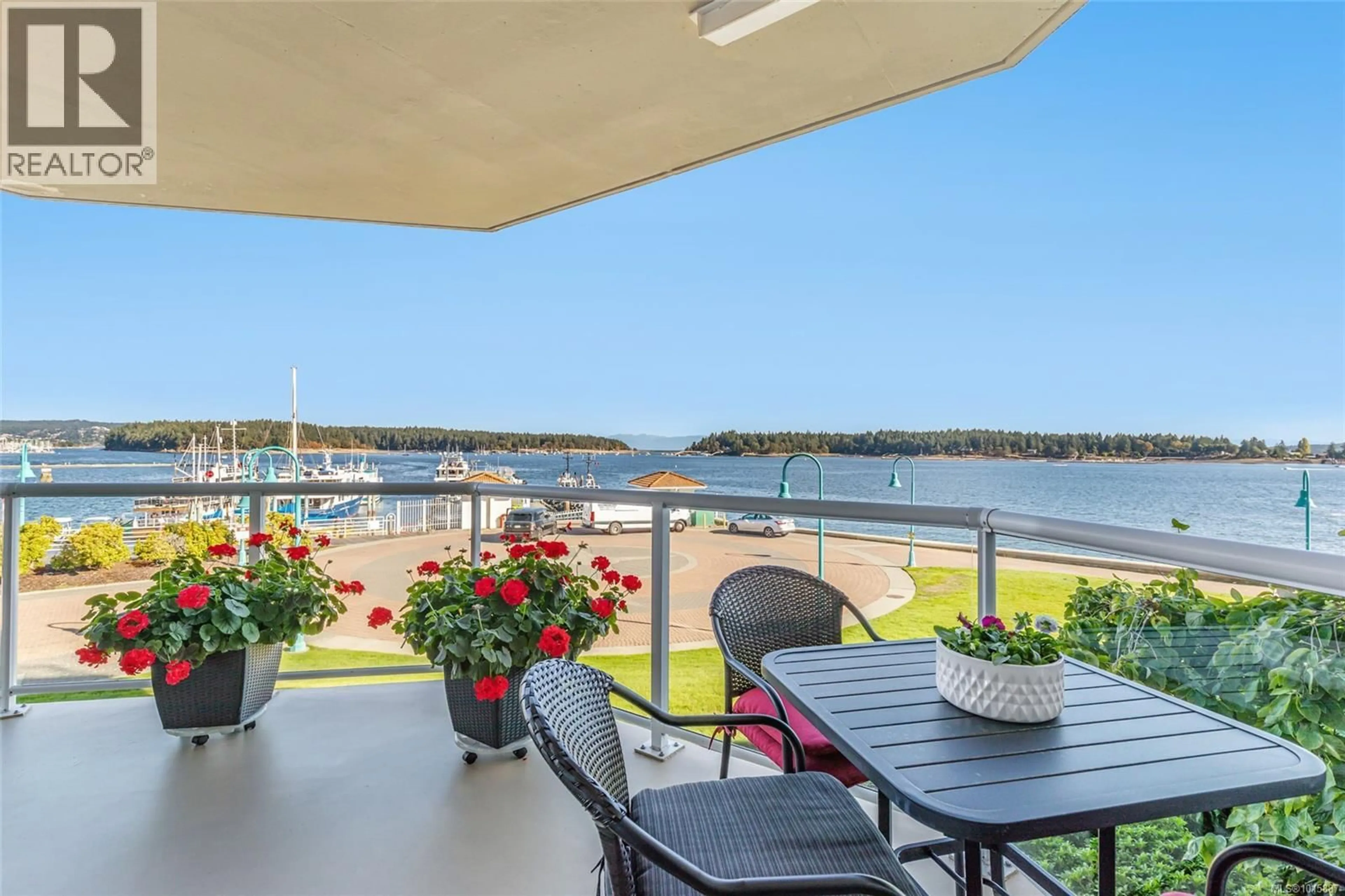 Balcony in the apartment, water/lake/river/ocean view for 207 - 150 PROMENADE DRIVE, Nanaimo British Columbia V9R6M6