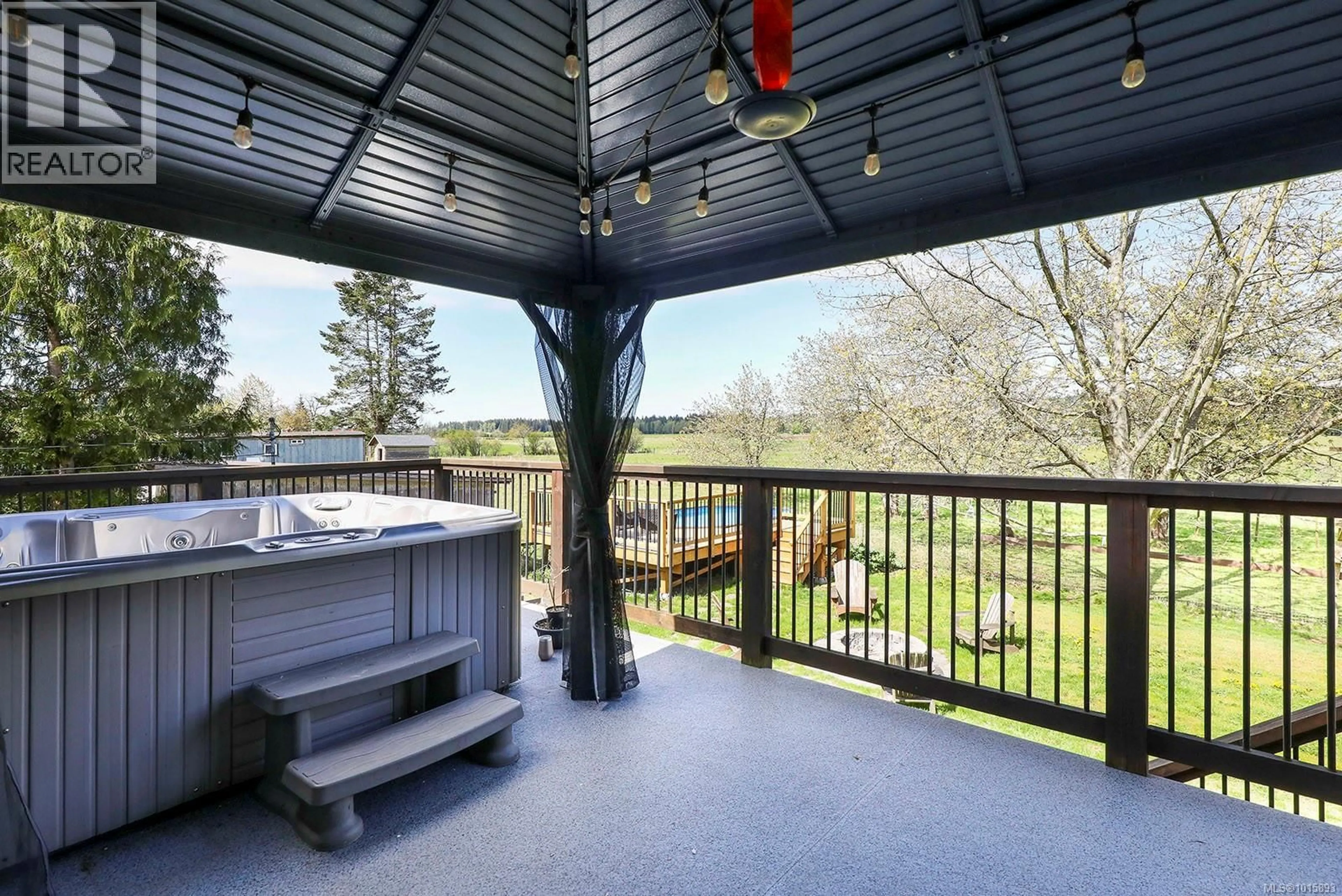 Patio, water/lake/river/ocean view for 5252 HEADQUARTERS ROAD, Courtenay British Columbia V9J1M1