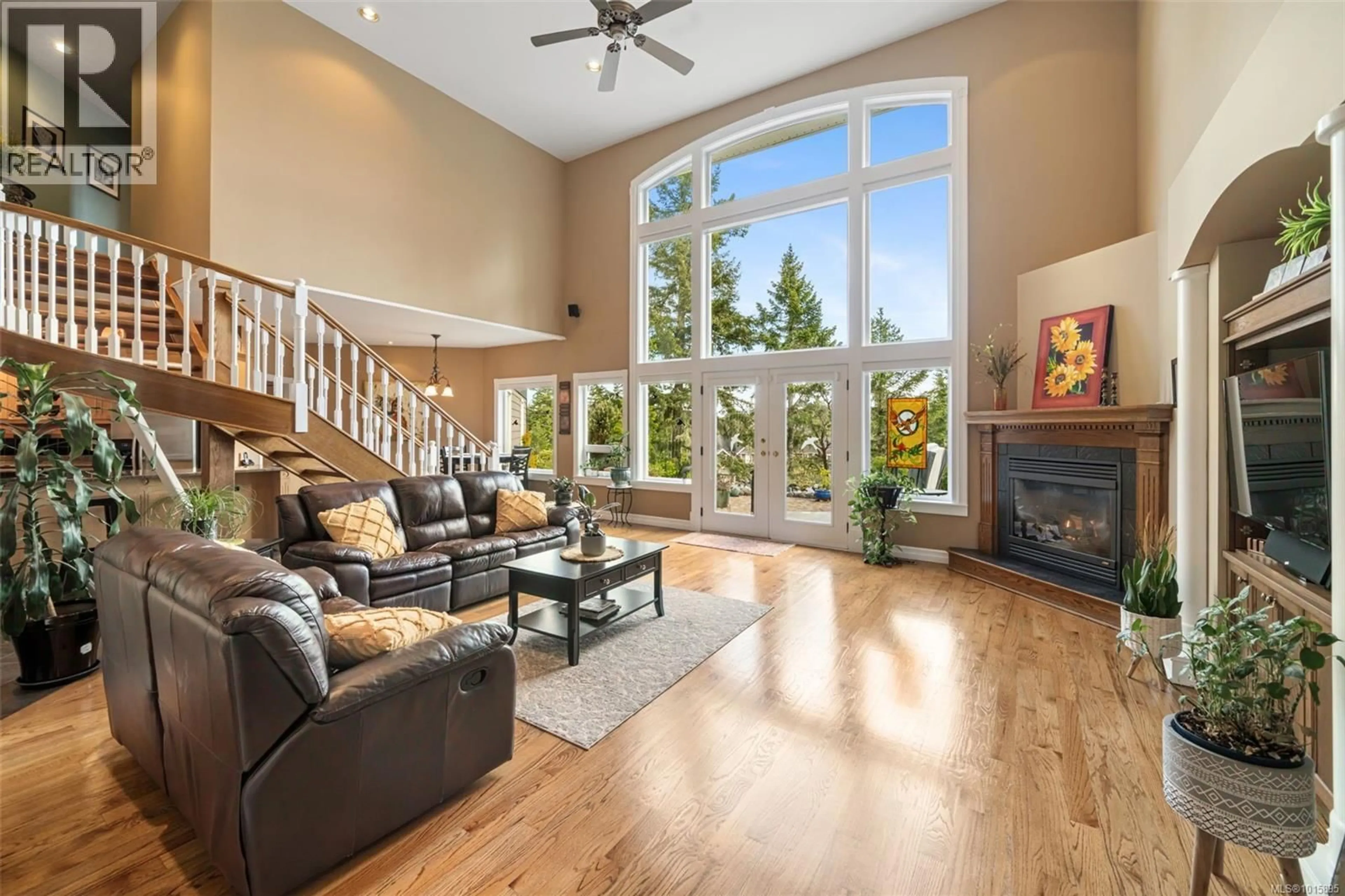 Living room with furniture, unknown for 4980 DEER PARK TRAIL, Metchosin British Columbia V9C4J3