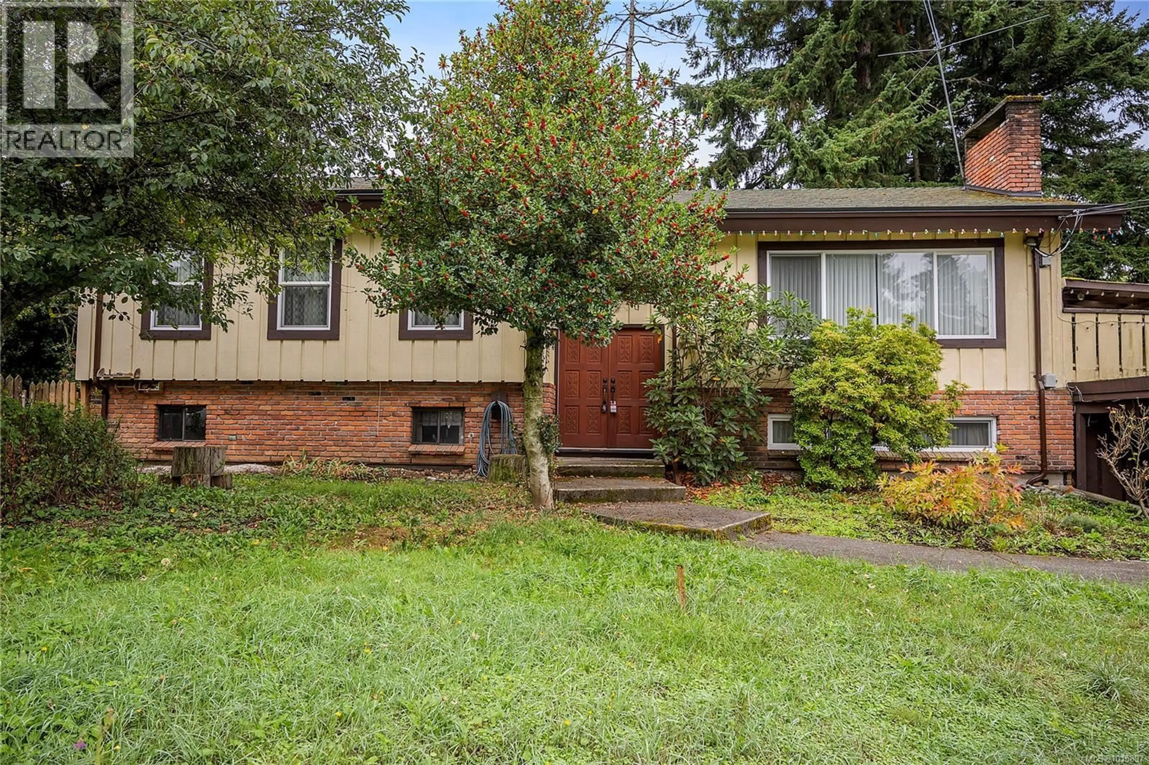 Unknown for 705 HEASLIP PLACE, Colwood British Columbia V9B4W2