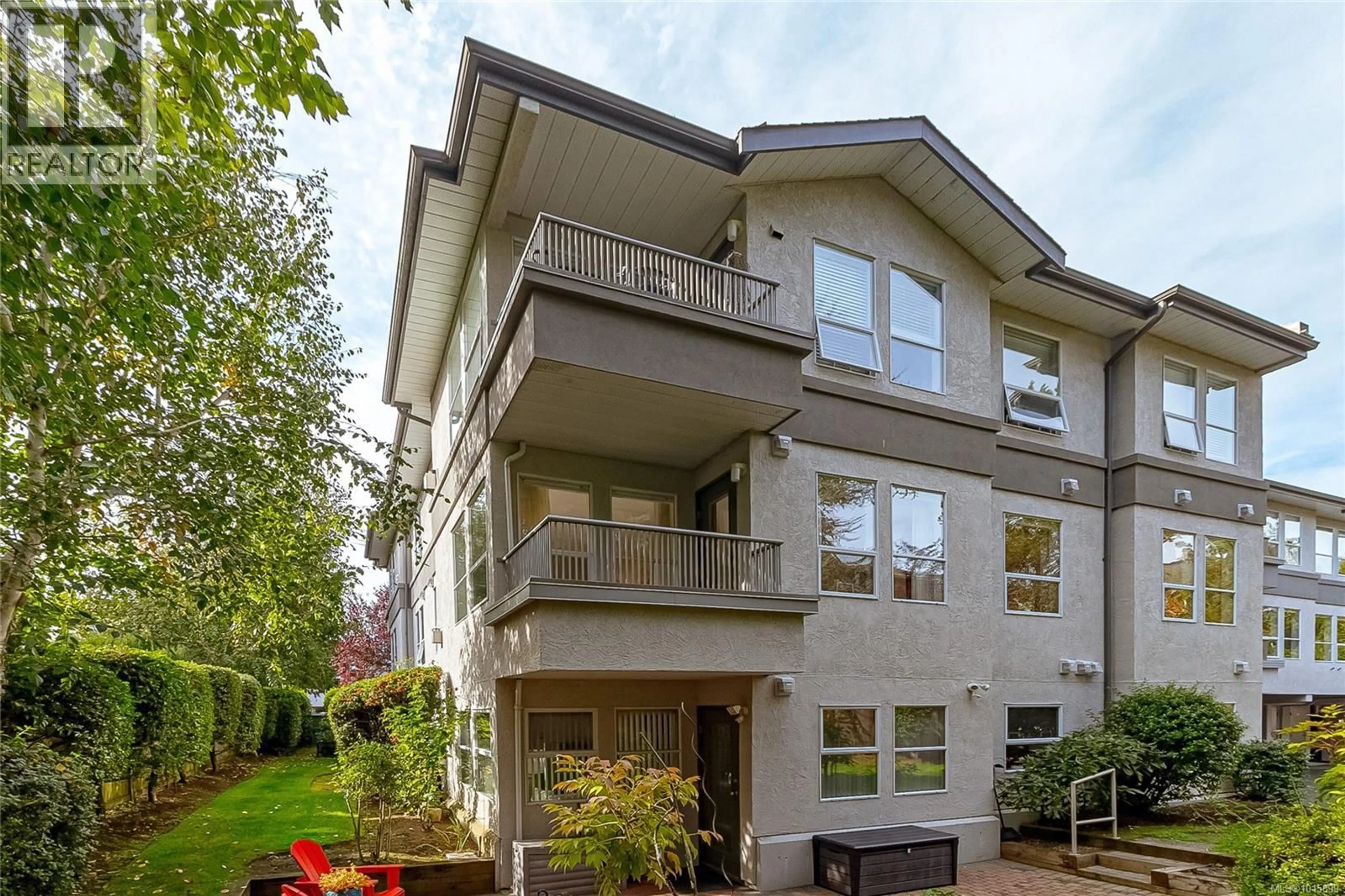 Home with brick exterior material, unknown for 204 - 9945 FIFTH STREET, Sidney British Columbia V8L2X6