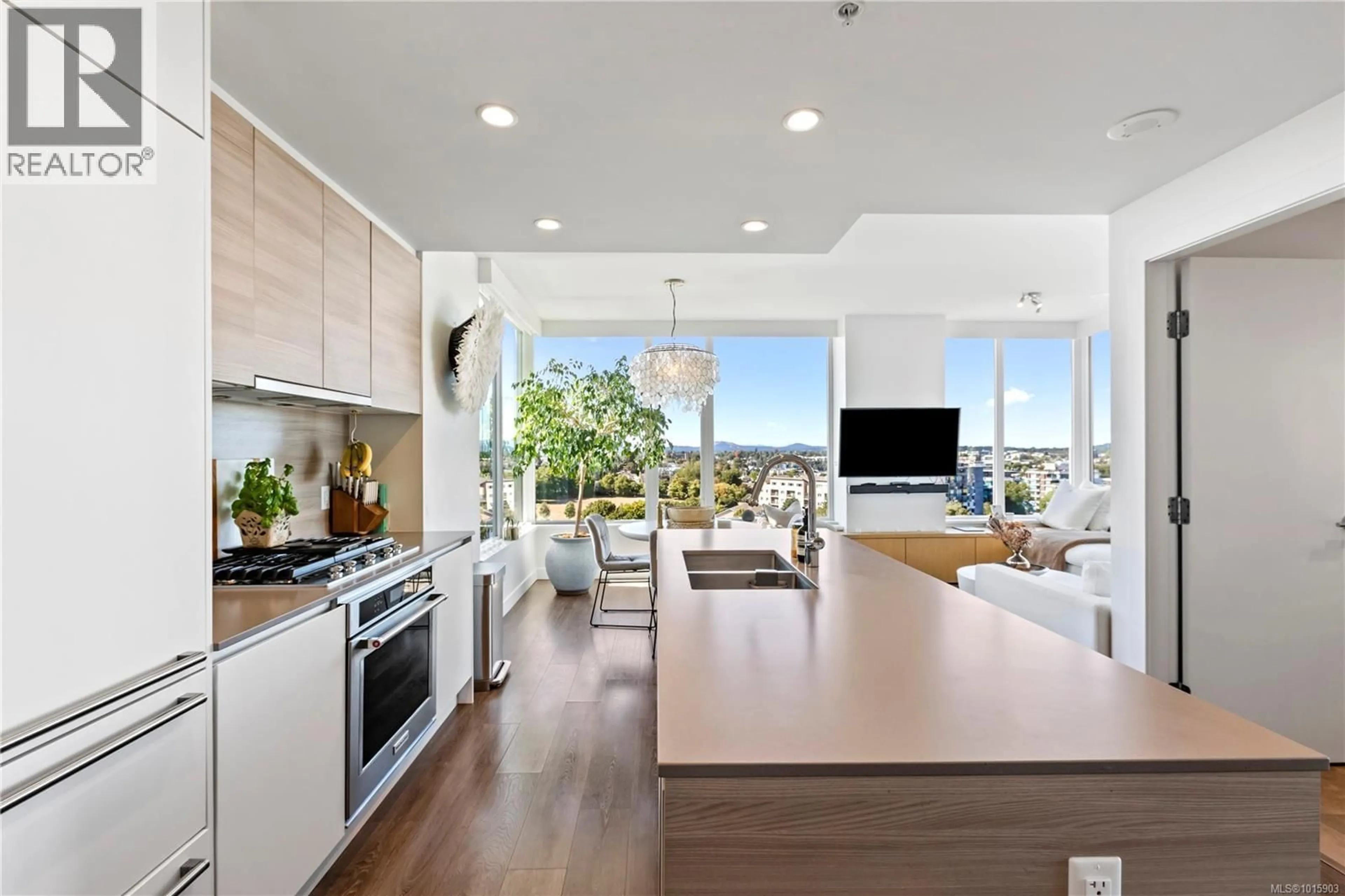Open concept kitchen, unknown for 905 - 60 SAGHALIE ROAD, Victoria British Columbia V9A0H1