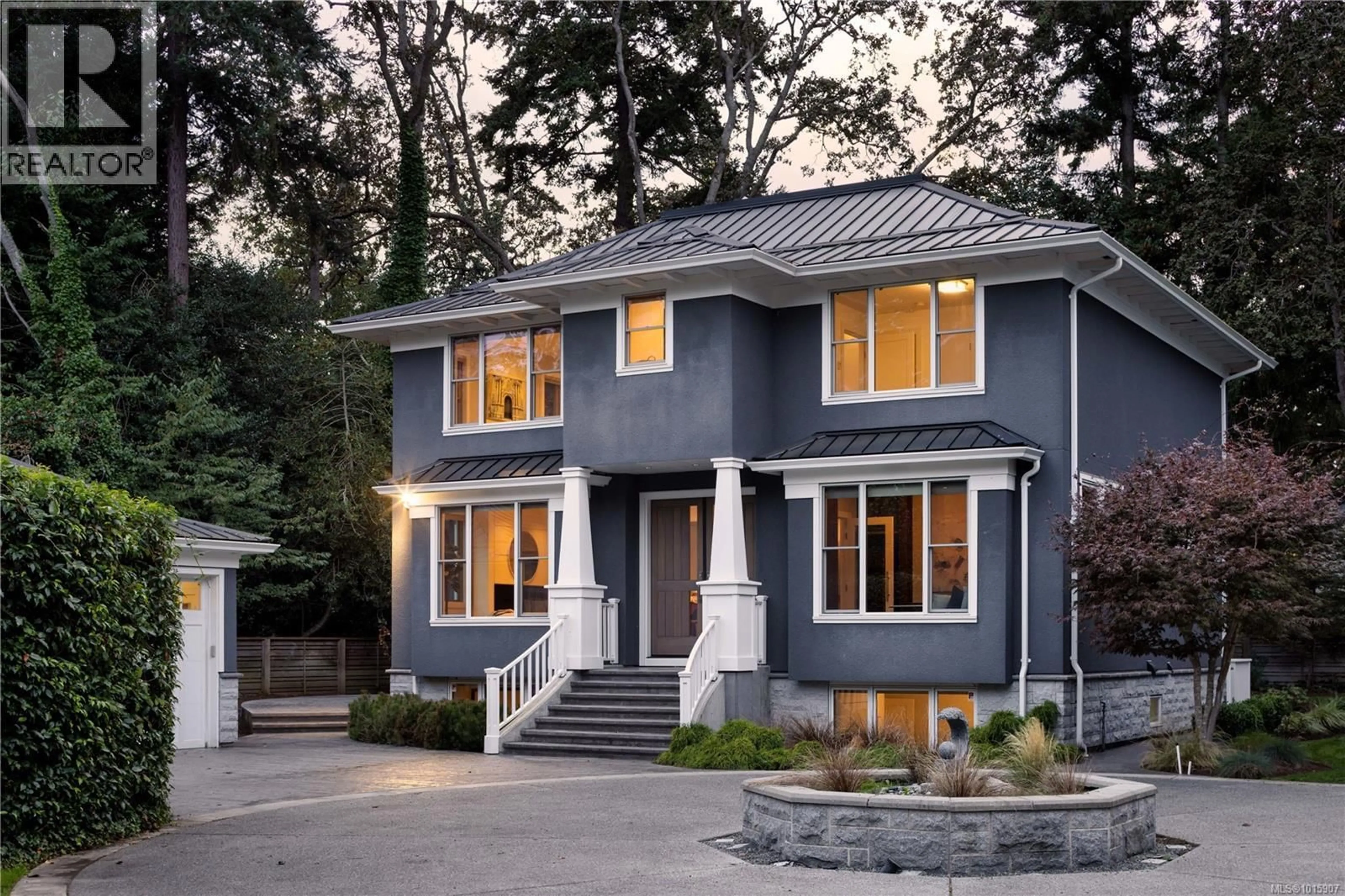 Home with brick exterior material, street for 1198 HEWLETT PLACE, Oak Bay British Columbia V8S4P7