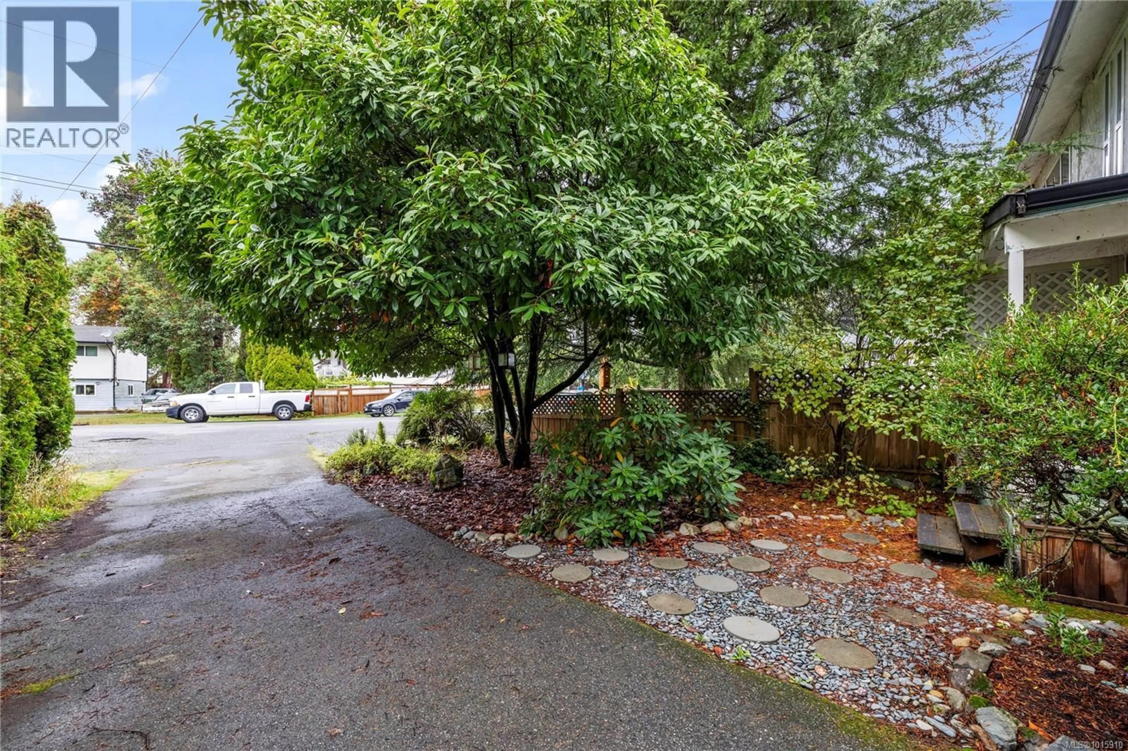 Patio, unknown for 3711 LONG LAKE TERRACE, Nanaimo British Columbia V9T2V2