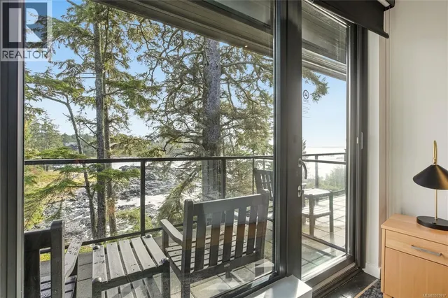 302 - 596 MARINE DRIVE, Ucluelet 2