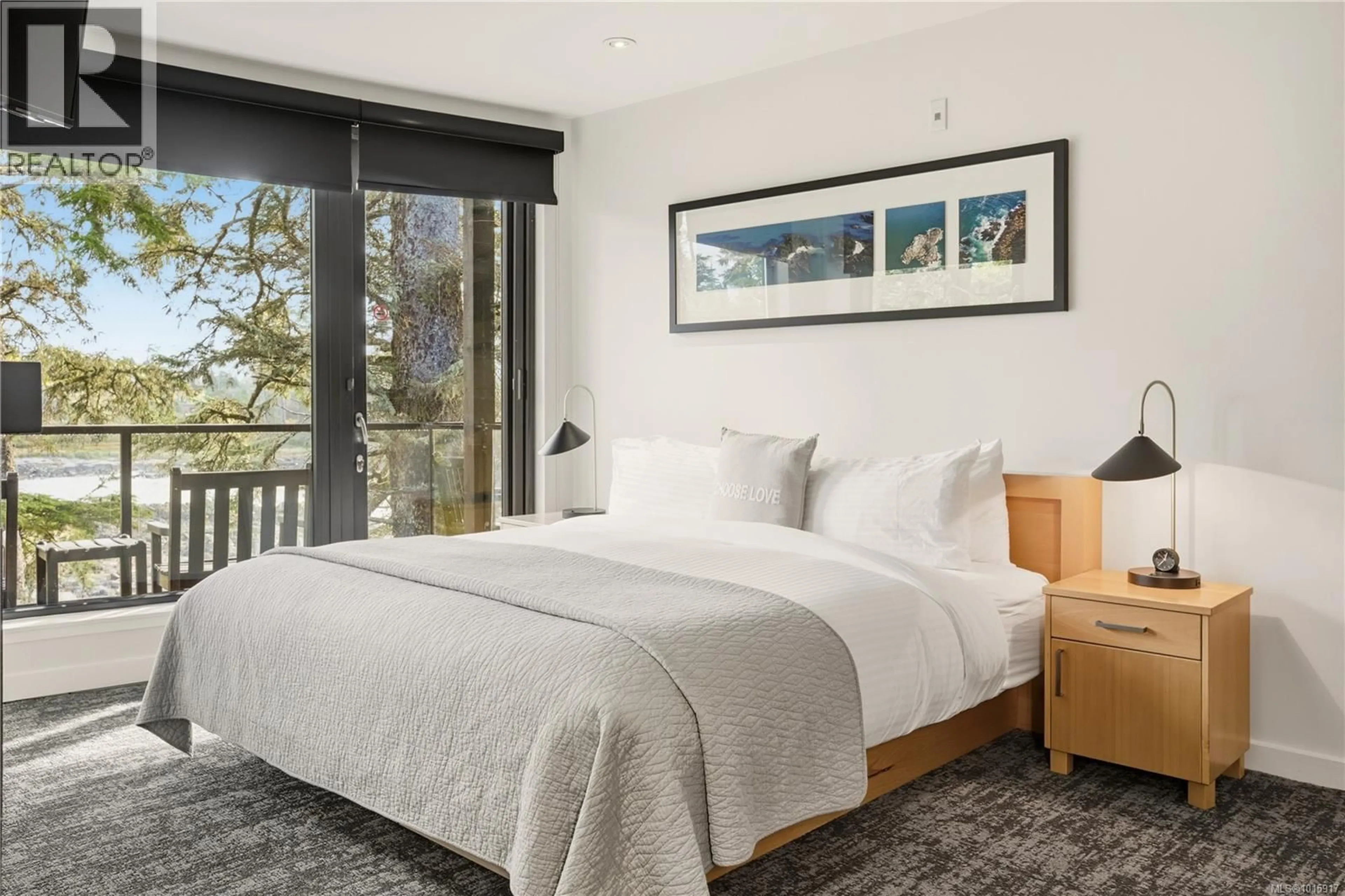 Bedroom with bed, unknown for 302 - 596 MARINE DRIVE, Ucluelet British Columbia V0R3A0