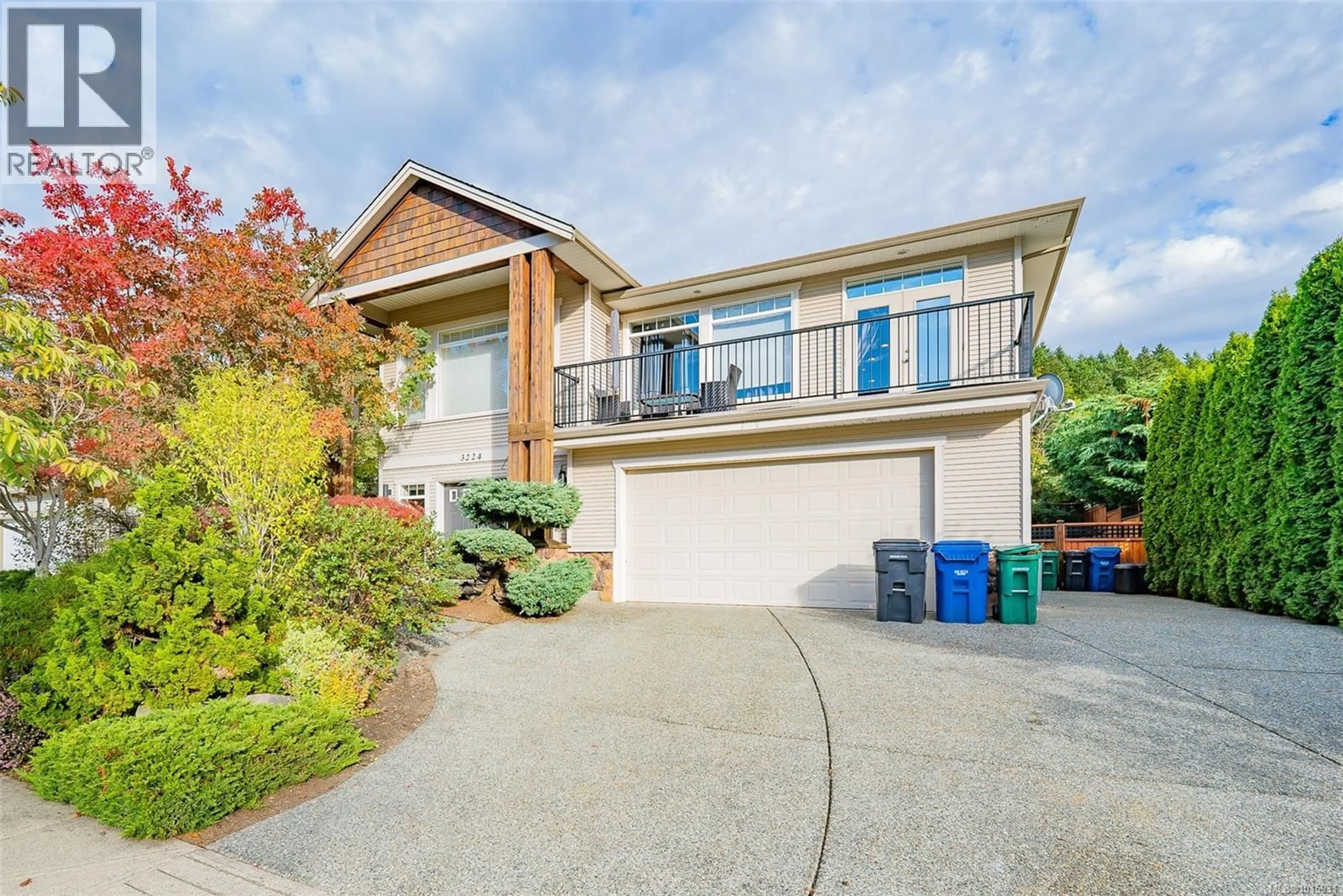 Home with vinyl exterior material, street for 3224 WILLOWMERE CRESCENT, Nanaimo British Columbia V9T6R8