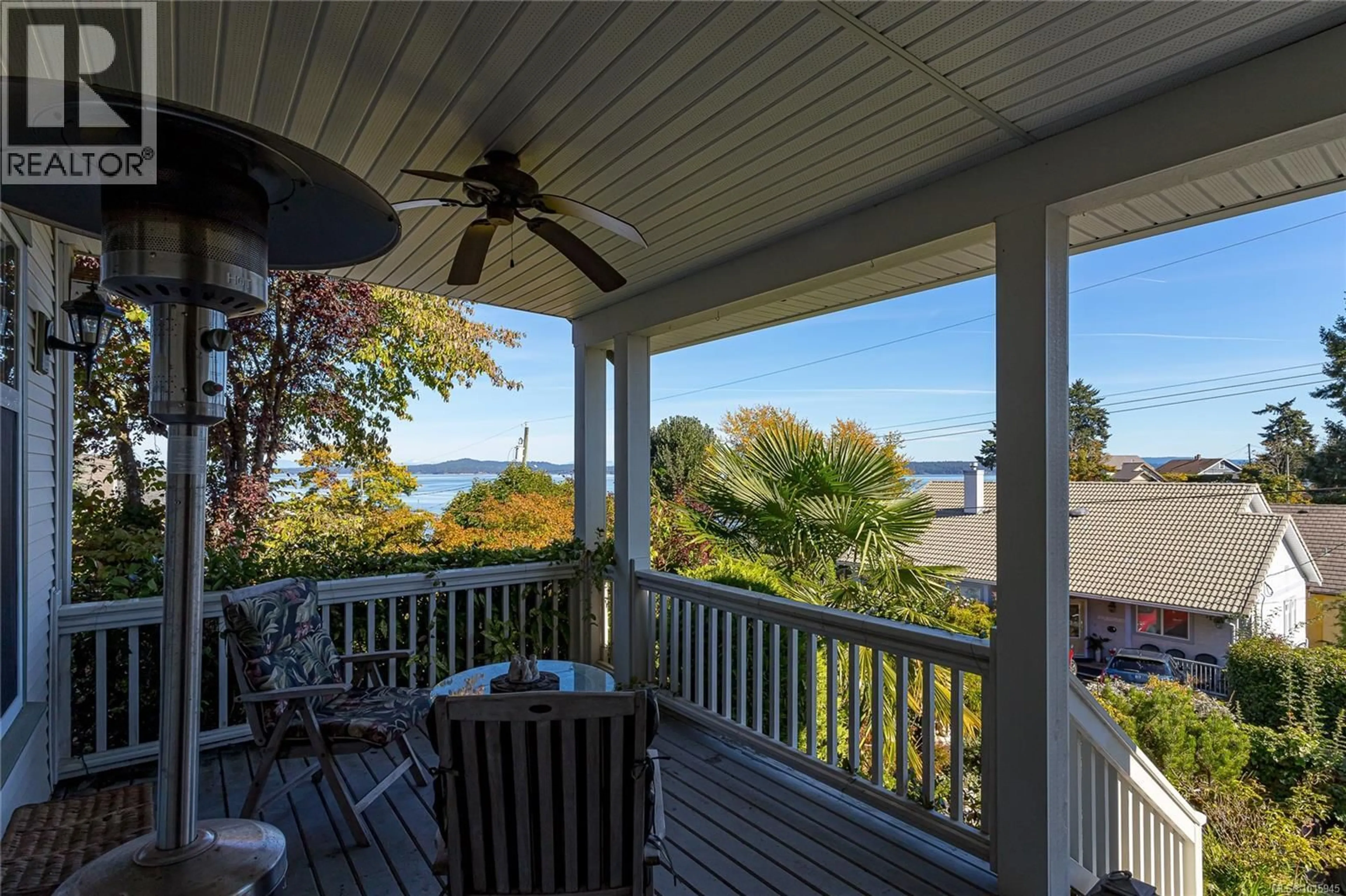 Patio, water/lake/river/ocean view for 9932 WILLOW STREET, Chemainus British Columbia V0R1K1