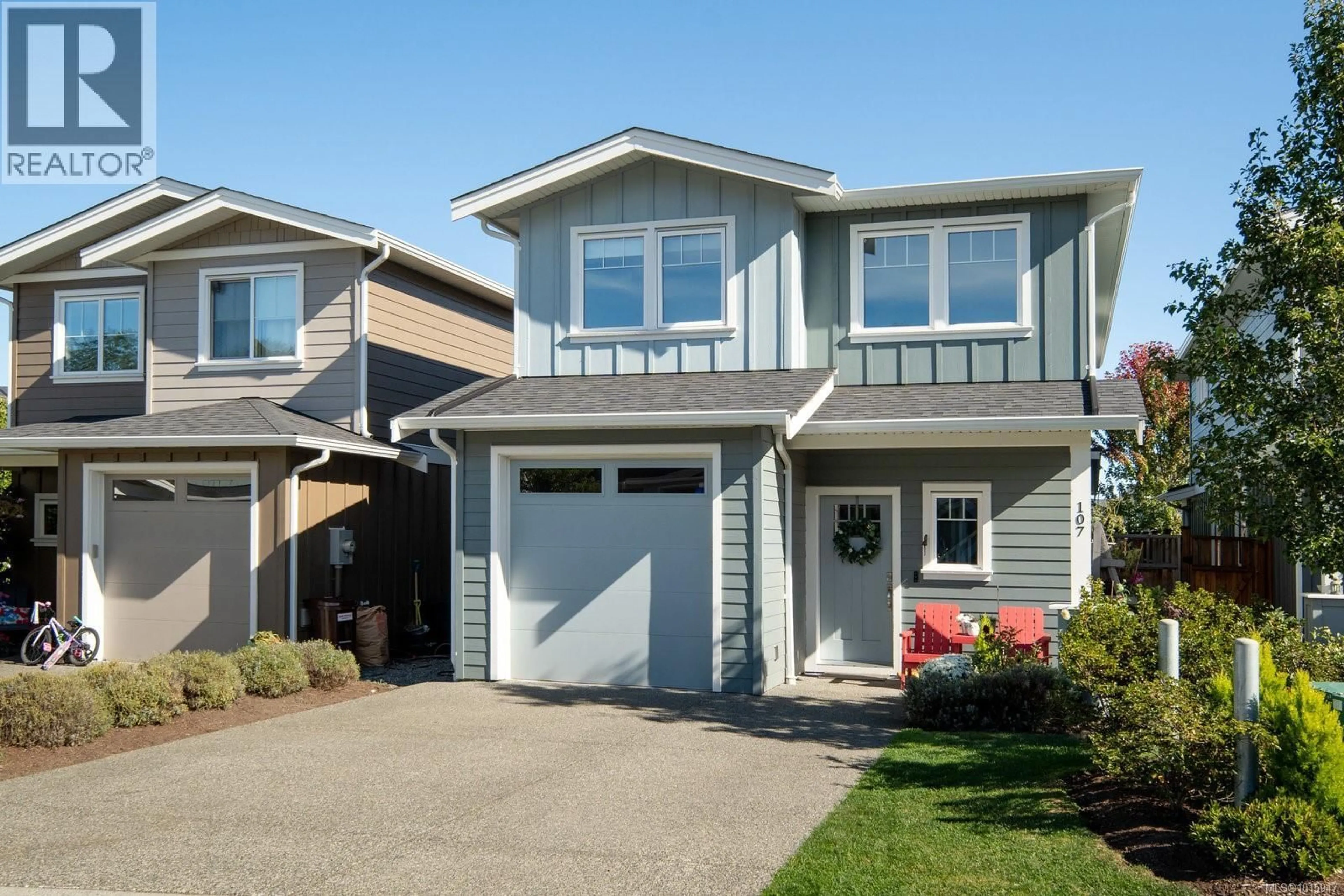 Home with vinyl exterior material, street for 107 - 1964 JOHN ROAD, North Saanich British Columbia V8L2P9