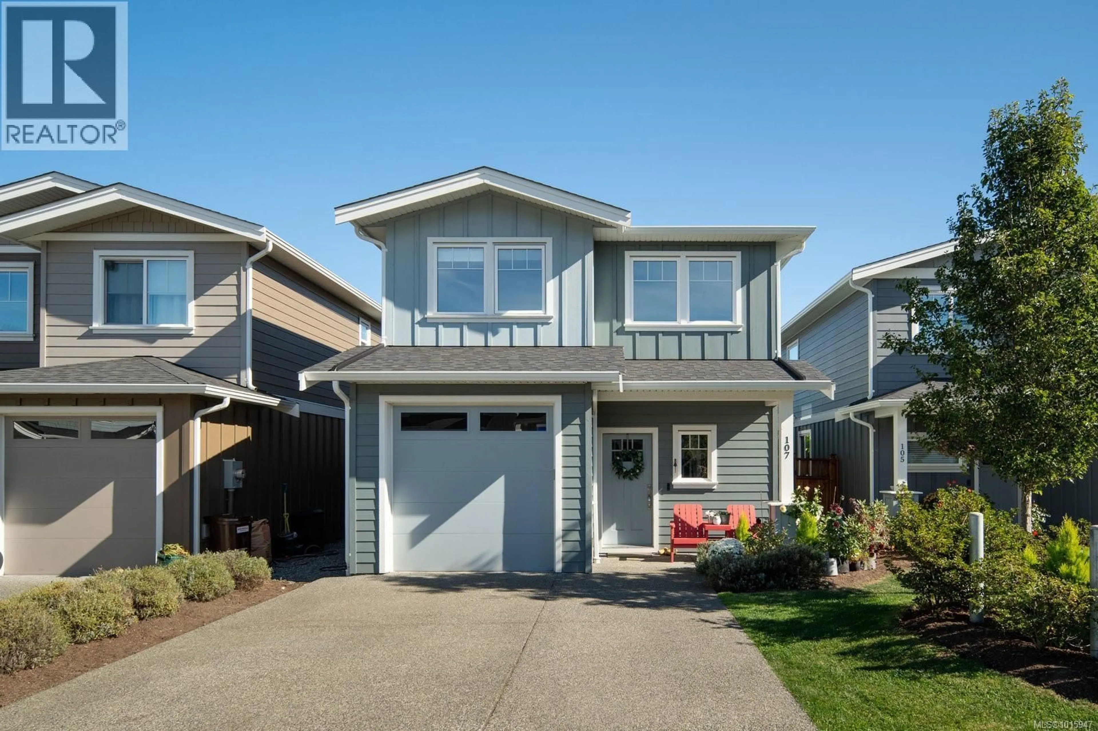 Home with vinyl exterior material, street for 107 - 1964 JOHN ROAD, North Saanich British Columbia V8L2P9