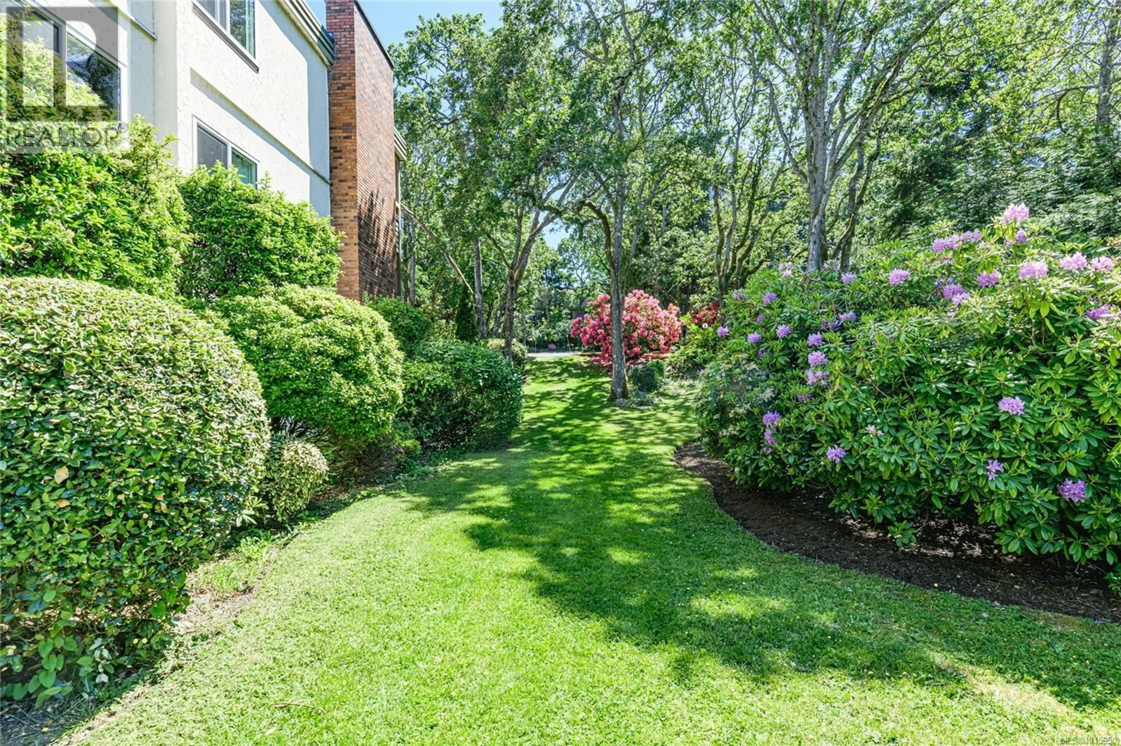 Patio, street for 311 - 1010 BRISTOL ROAD, Saanich British Columbia V8X4R8