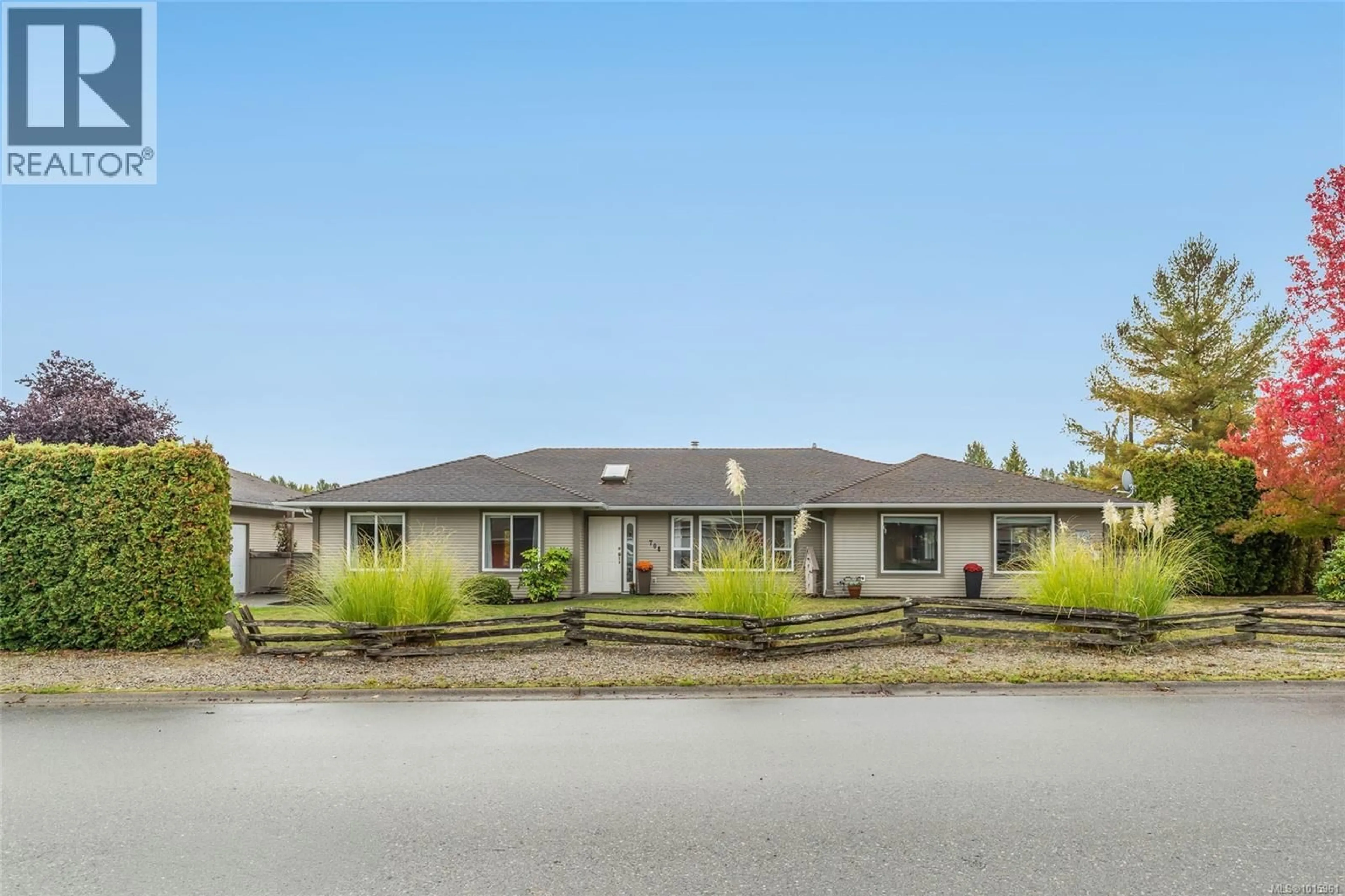Unknown for 704 FOXTAIL AVENUE, Parksville British Columbia V9P2S3