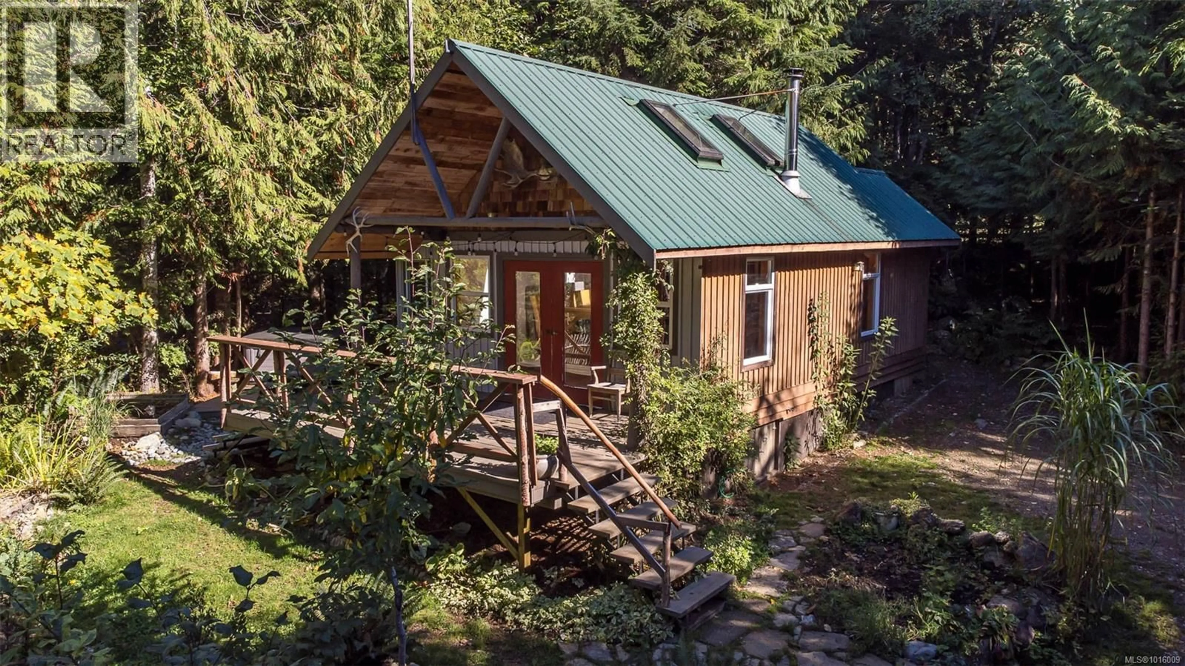 Unknown for 584 SABRE ROAD, Sayward British Columbia V0P1R0