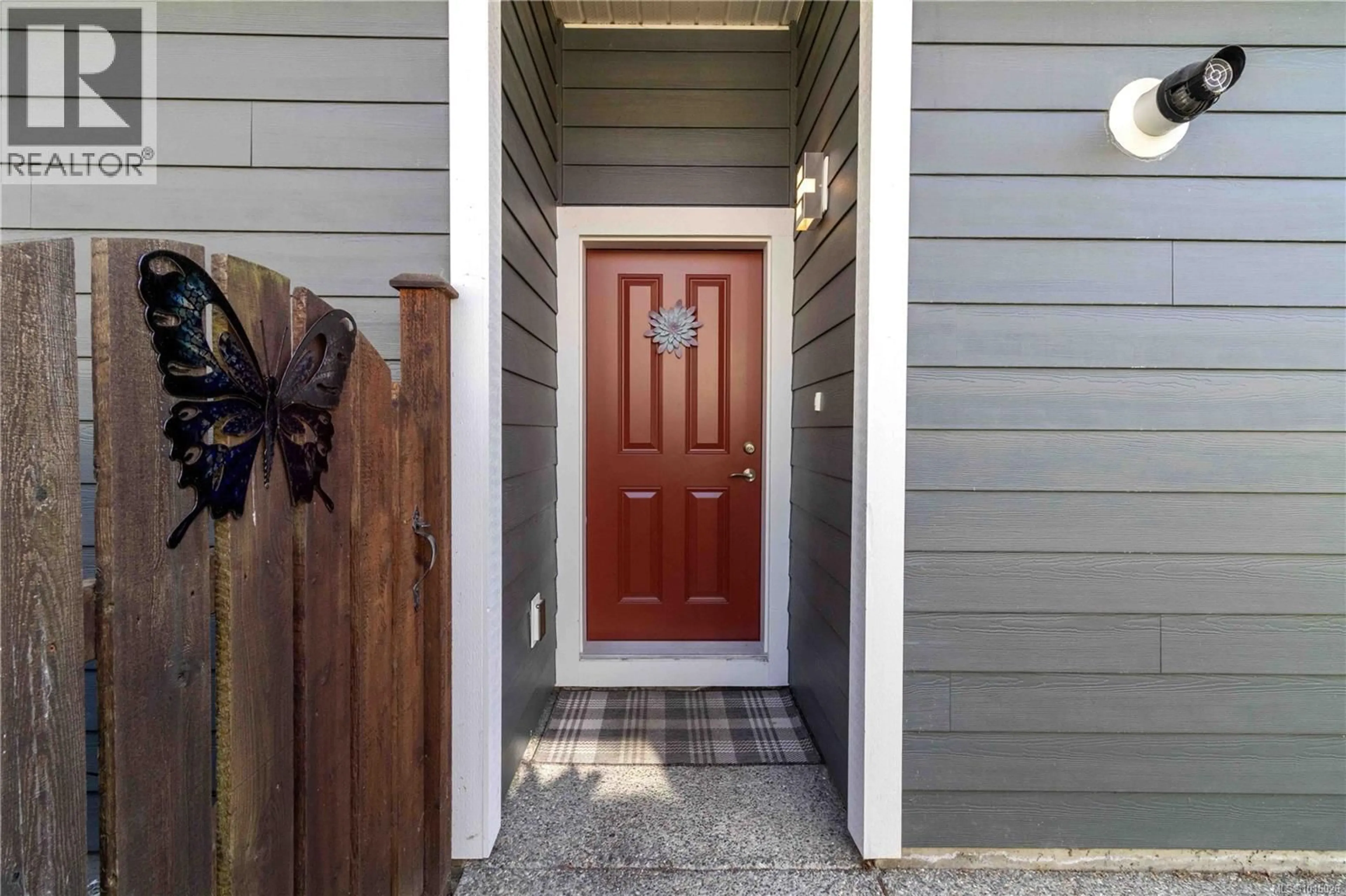 Indoor entryway for 6373 SHAMBROOK DRIVE, Sooke British Columbia V9Z1N9