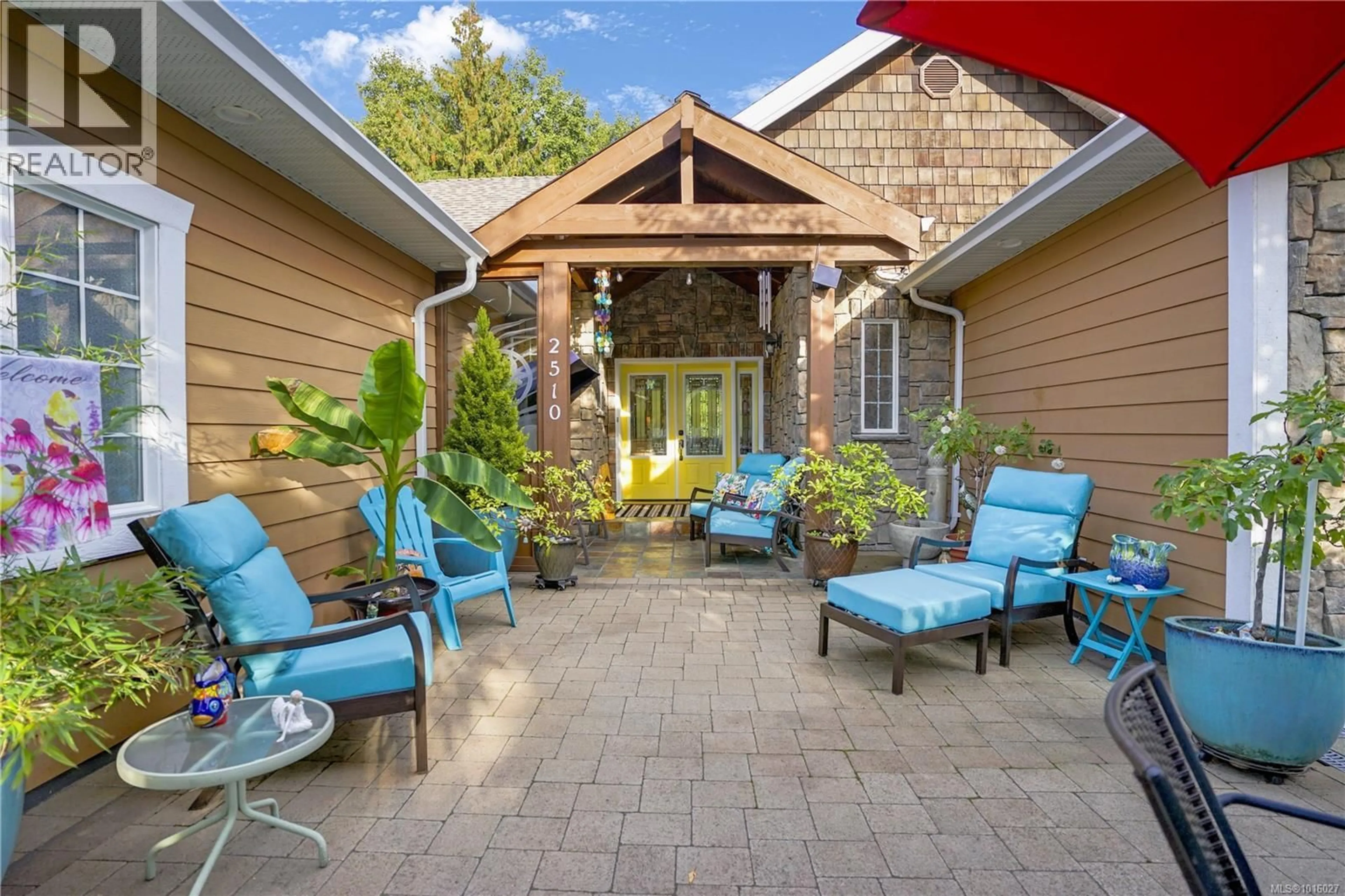 Patio, street for 2510 KINNOULL CRESCENT, Mill Bay British Columbia V8H1H3