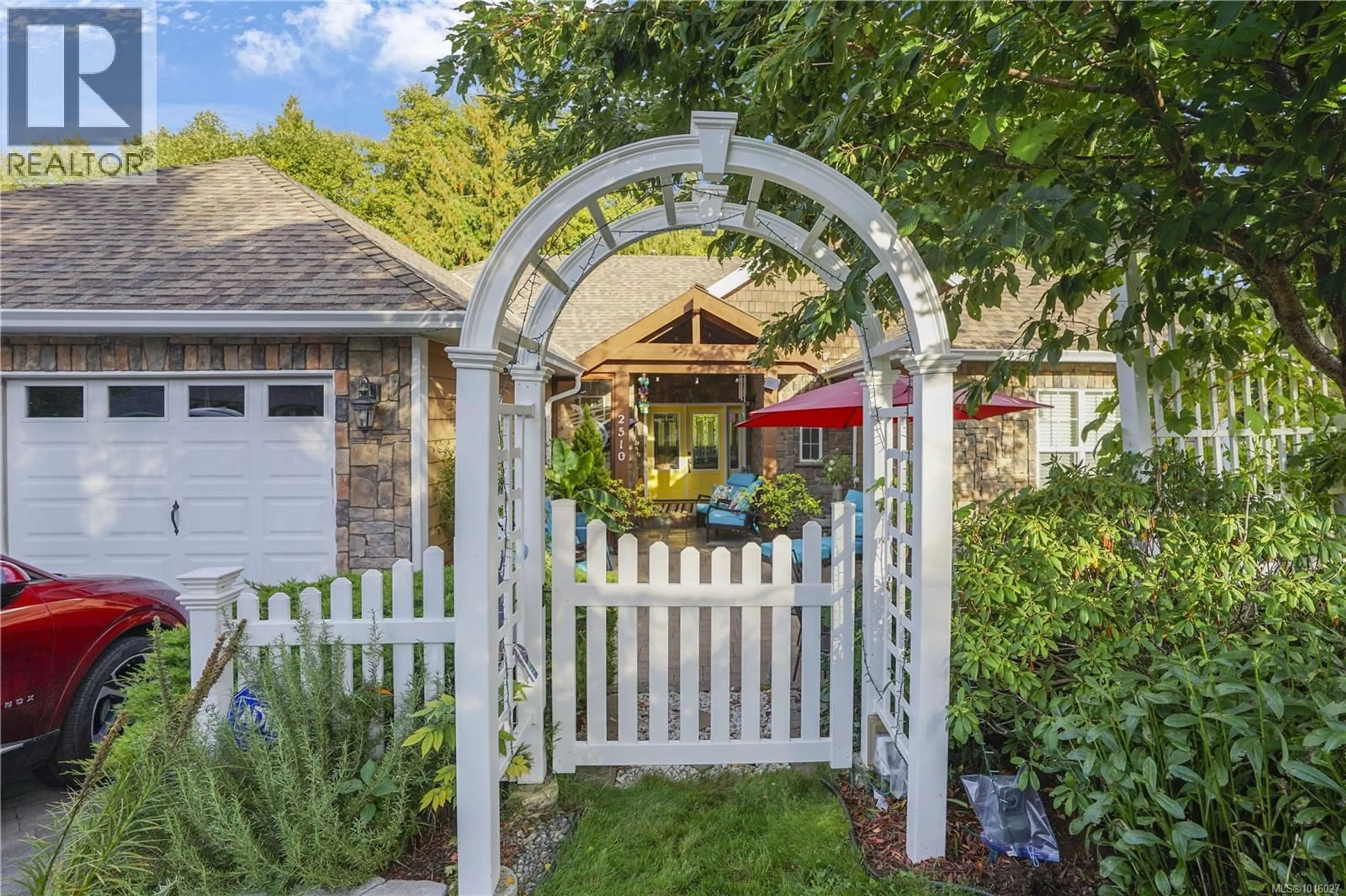 Unknown for 2510 KINNOULL CRESCENT, Mill Bay British Columbia V8H1H3