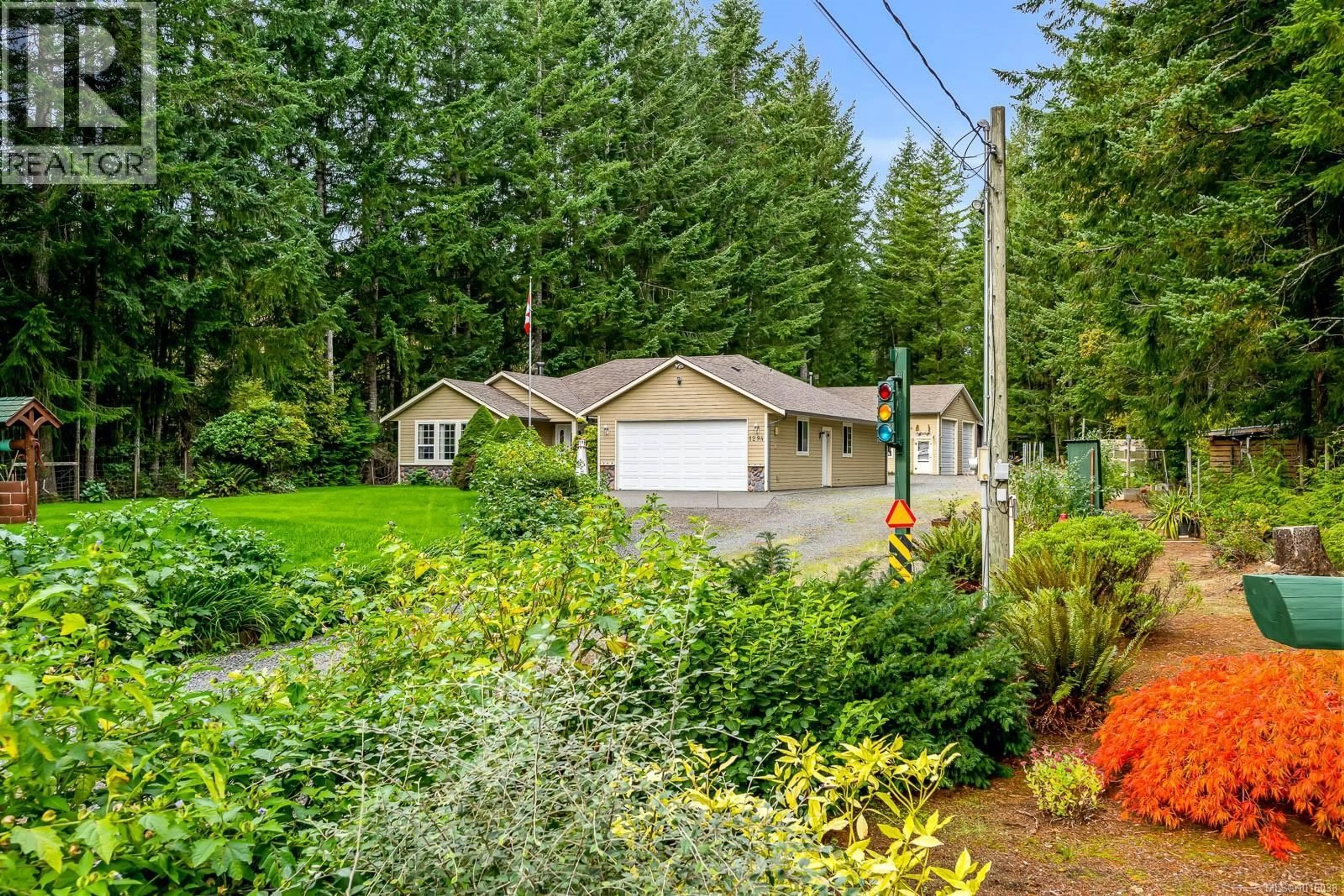 Unknown for 1294 WILLIAMS BEACH ROAD, Black Creek British Columbia V0R2M0