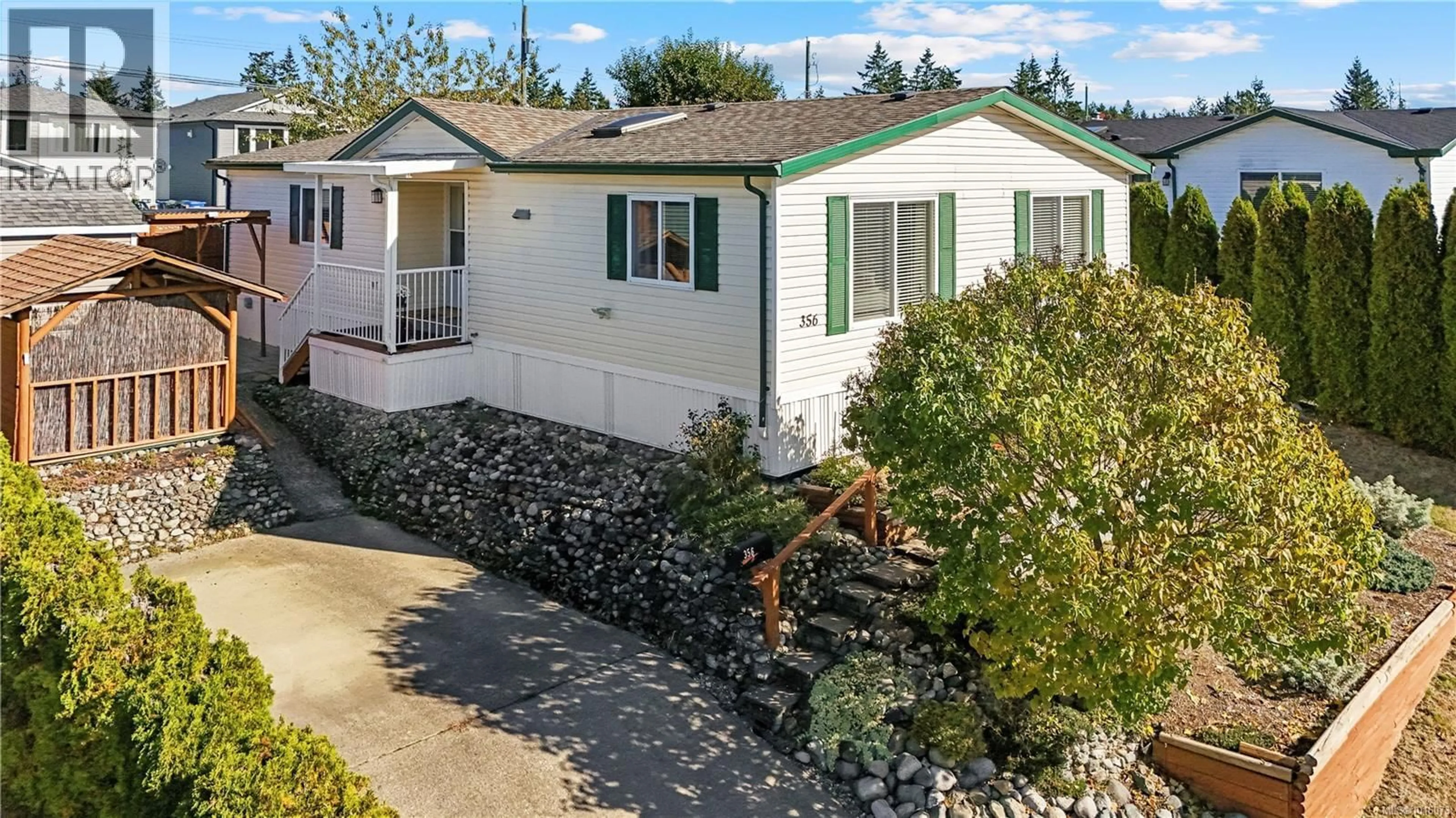 A pic from outside/outdoor area/front of a property/back of a property/a pic from drone, street for 356 ASPEN WAY, Nanaimo British Columbia V9R7A1