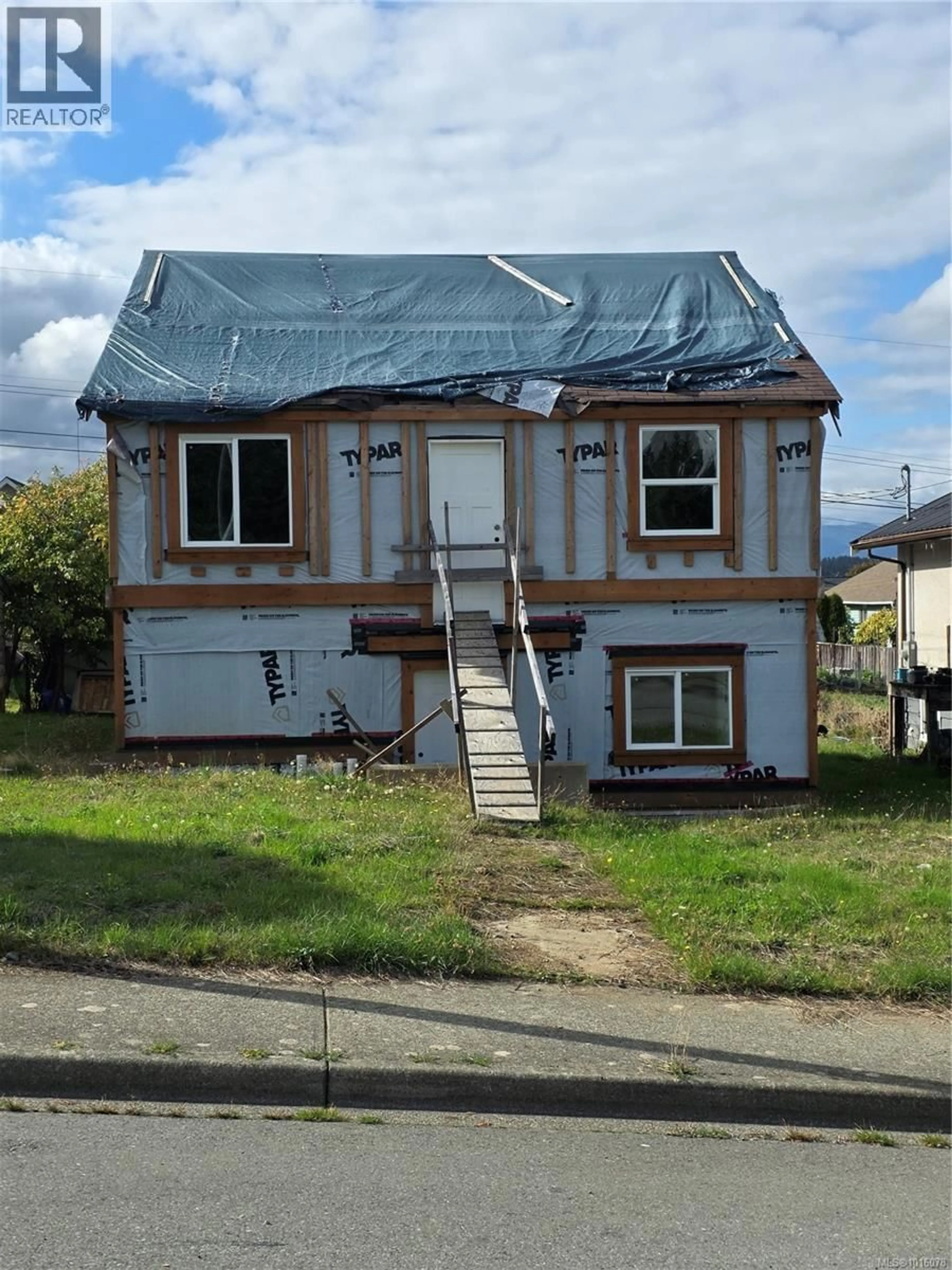 Home with vinyl exterior material, street for 3218 7TH AVENUE, Port Alberni British Columbia V9Y4N2