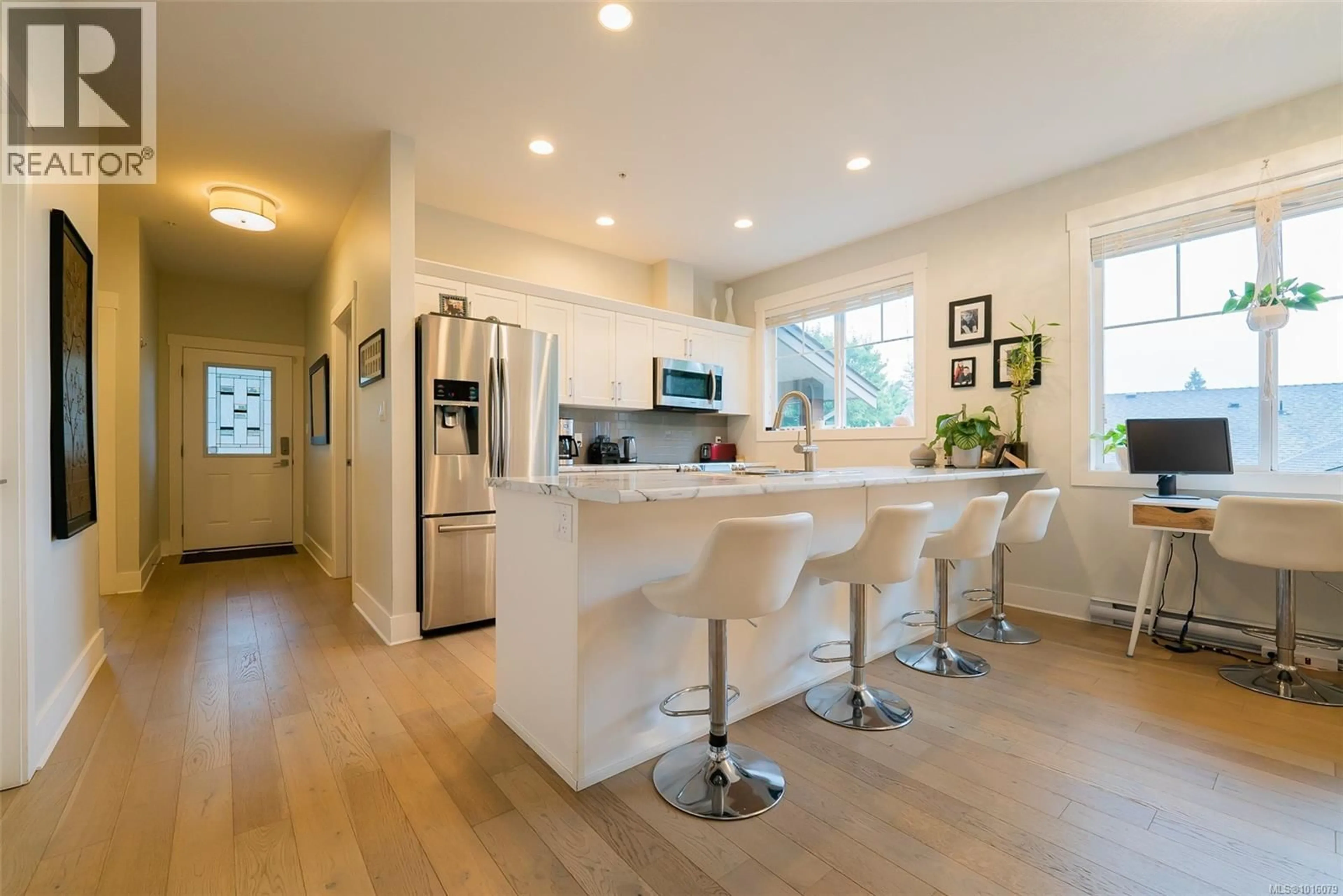 Open concept kitchen, unknown for 303 - 5934 NELSON ROAD, Nanaimo British Columbia V9T5N9