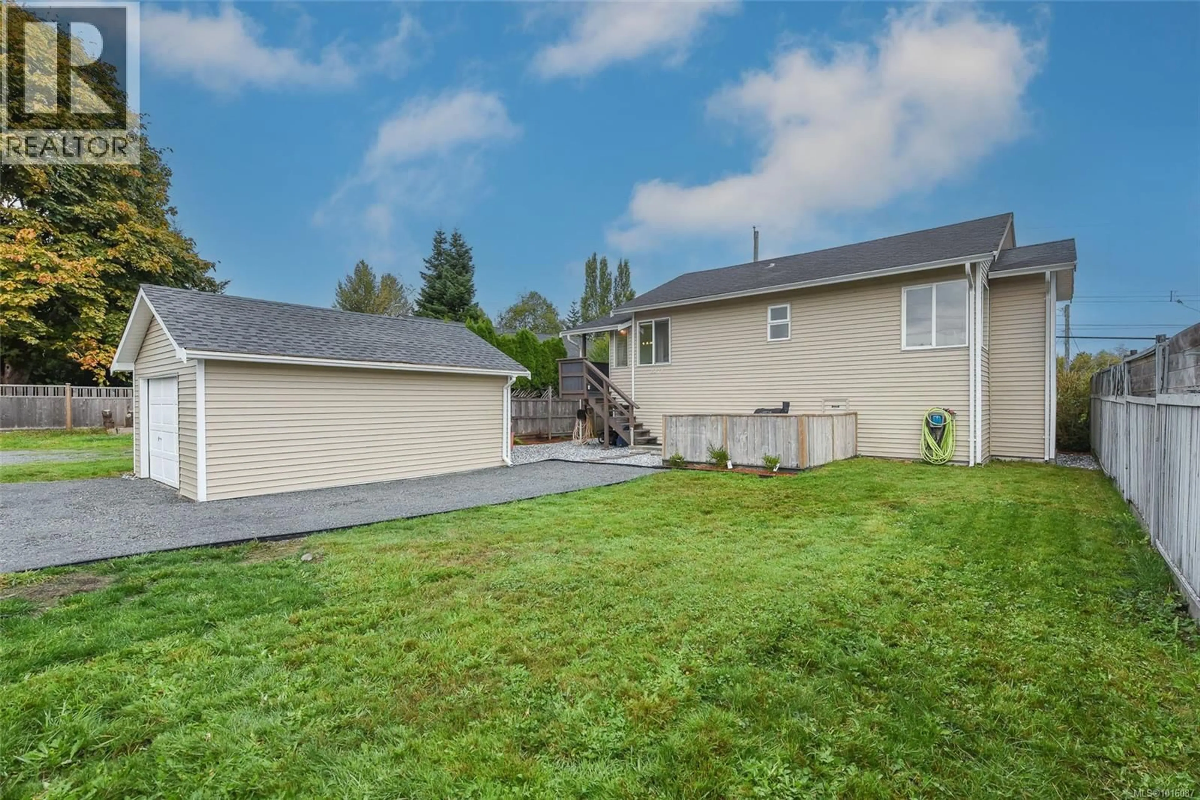 Unknown for 1971 19TH AVENUE, Campbell River British Columbia V9M4M8