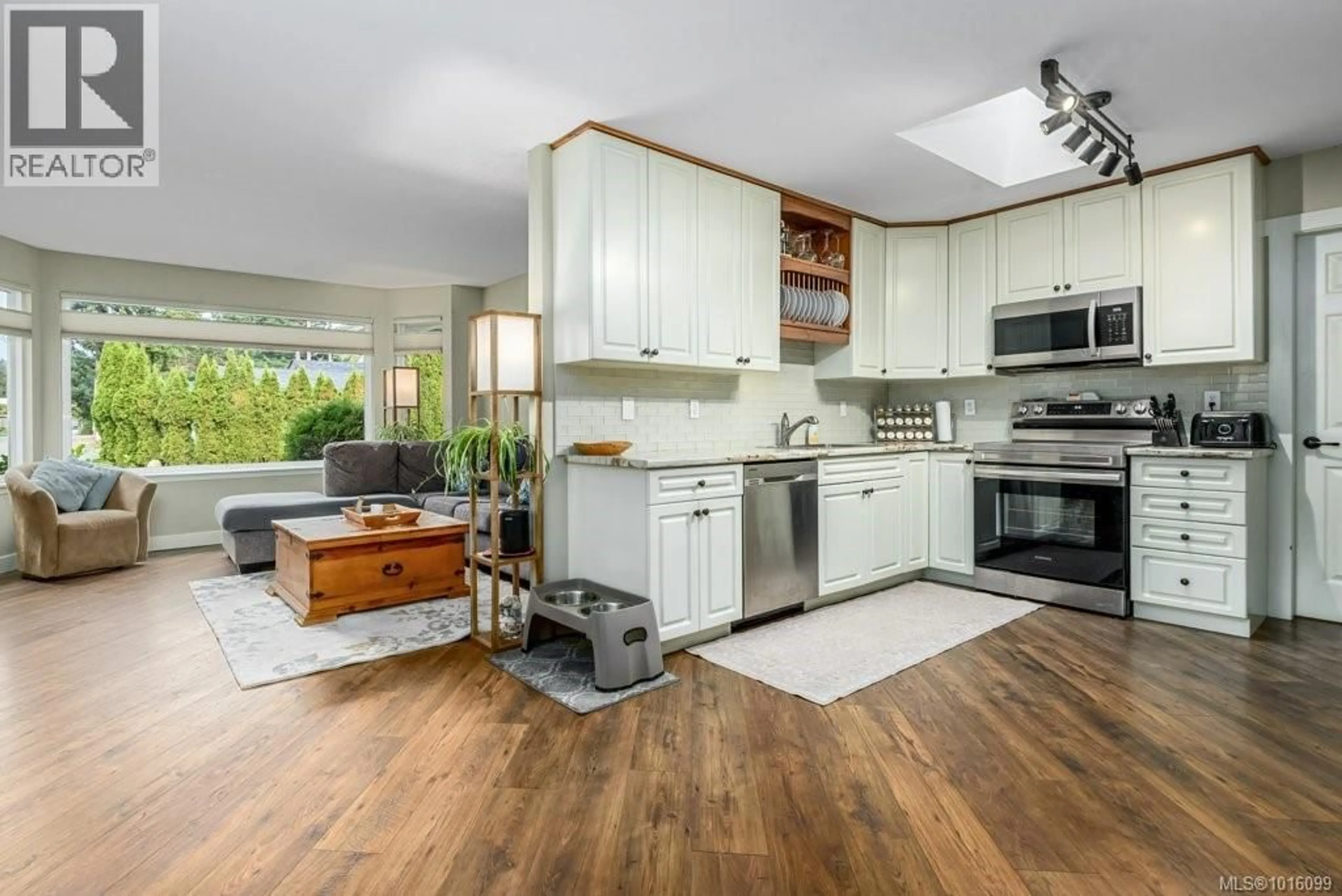 Open concept kitchen, unknown for B - 1750 15TH STREET, Courtenay British Columbia V9N2C2