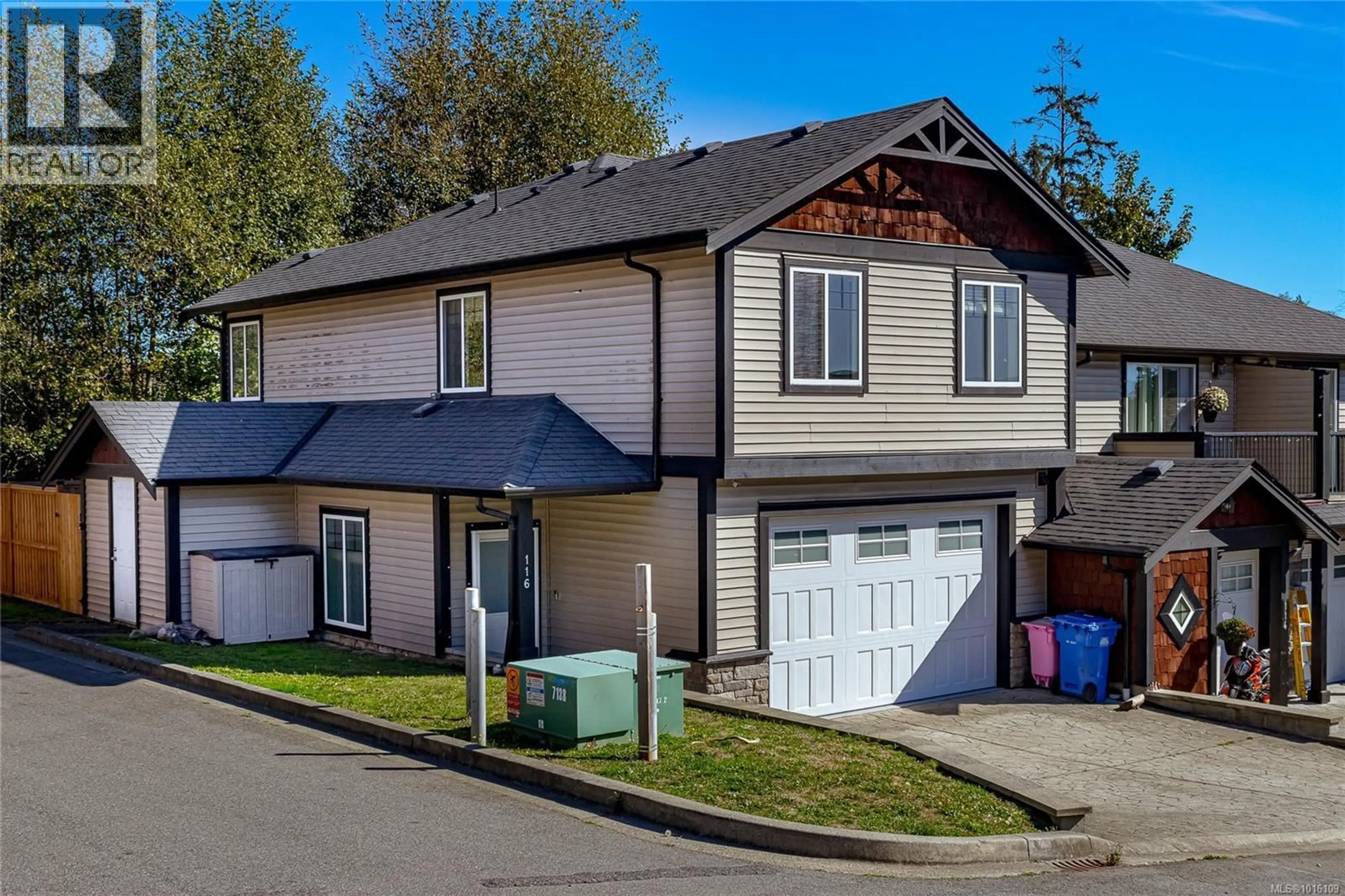 Home with vinyl exterior material, street for 116 - 6838 GRANT ROAD WEST, Sooke British Columbia V9Z0L7