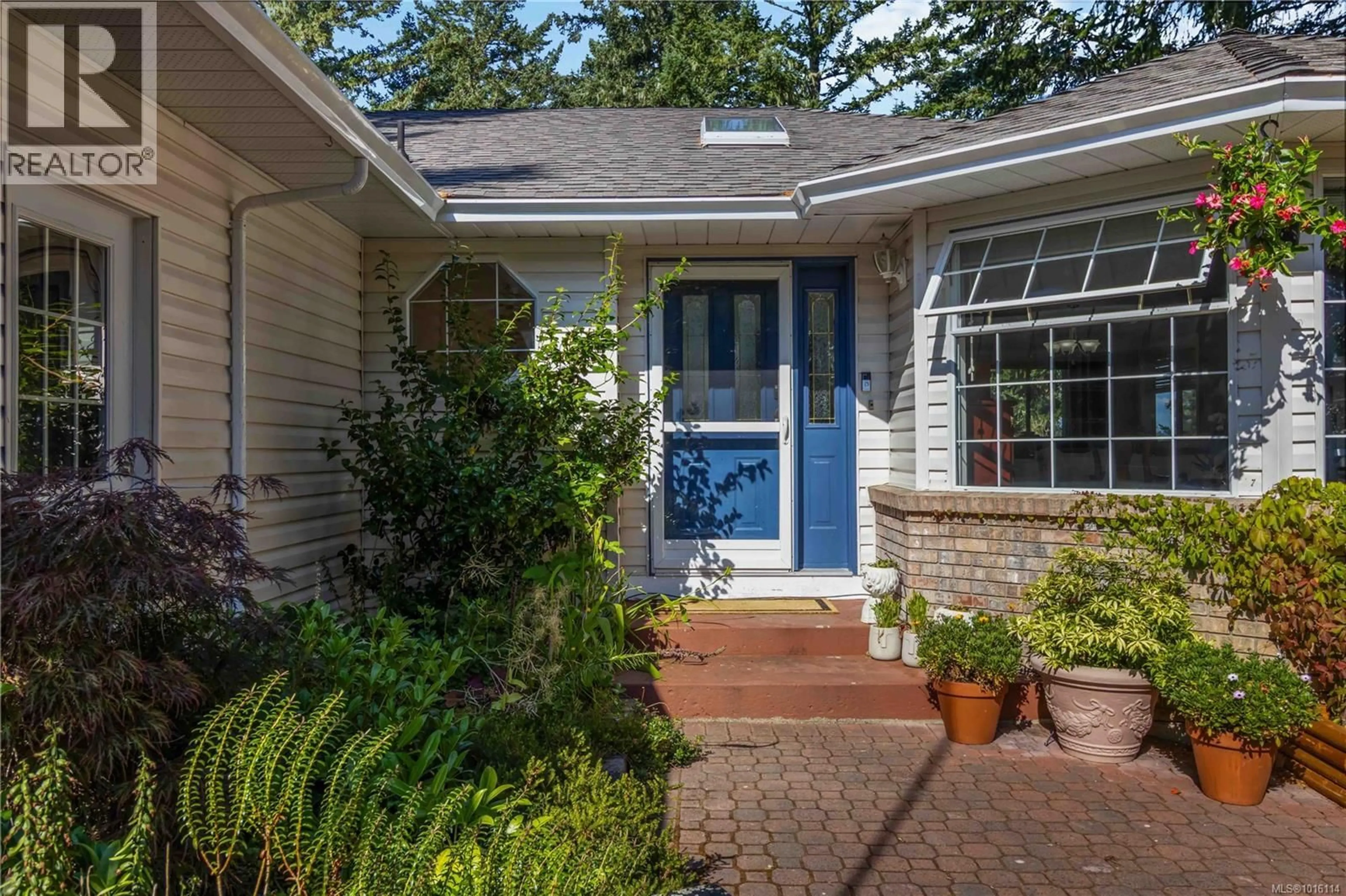 Home with brick exterior material, street for 646 CAINS WAY, Sooke British Columbia V9Z1C6