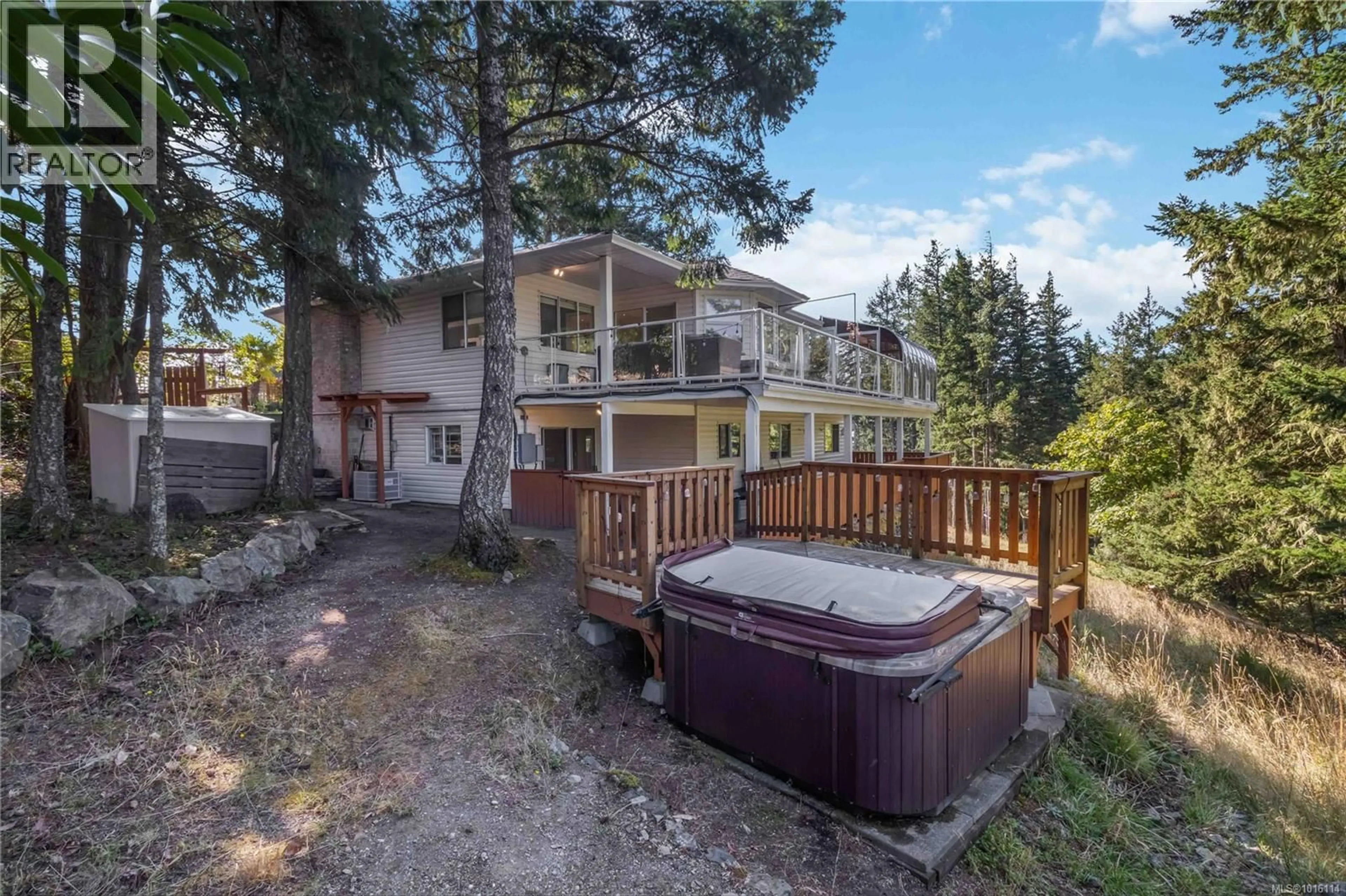 Patio, water/lake/river/ocean view for 646 CAINS WAY, Sooke British Columbia V9Z1C6