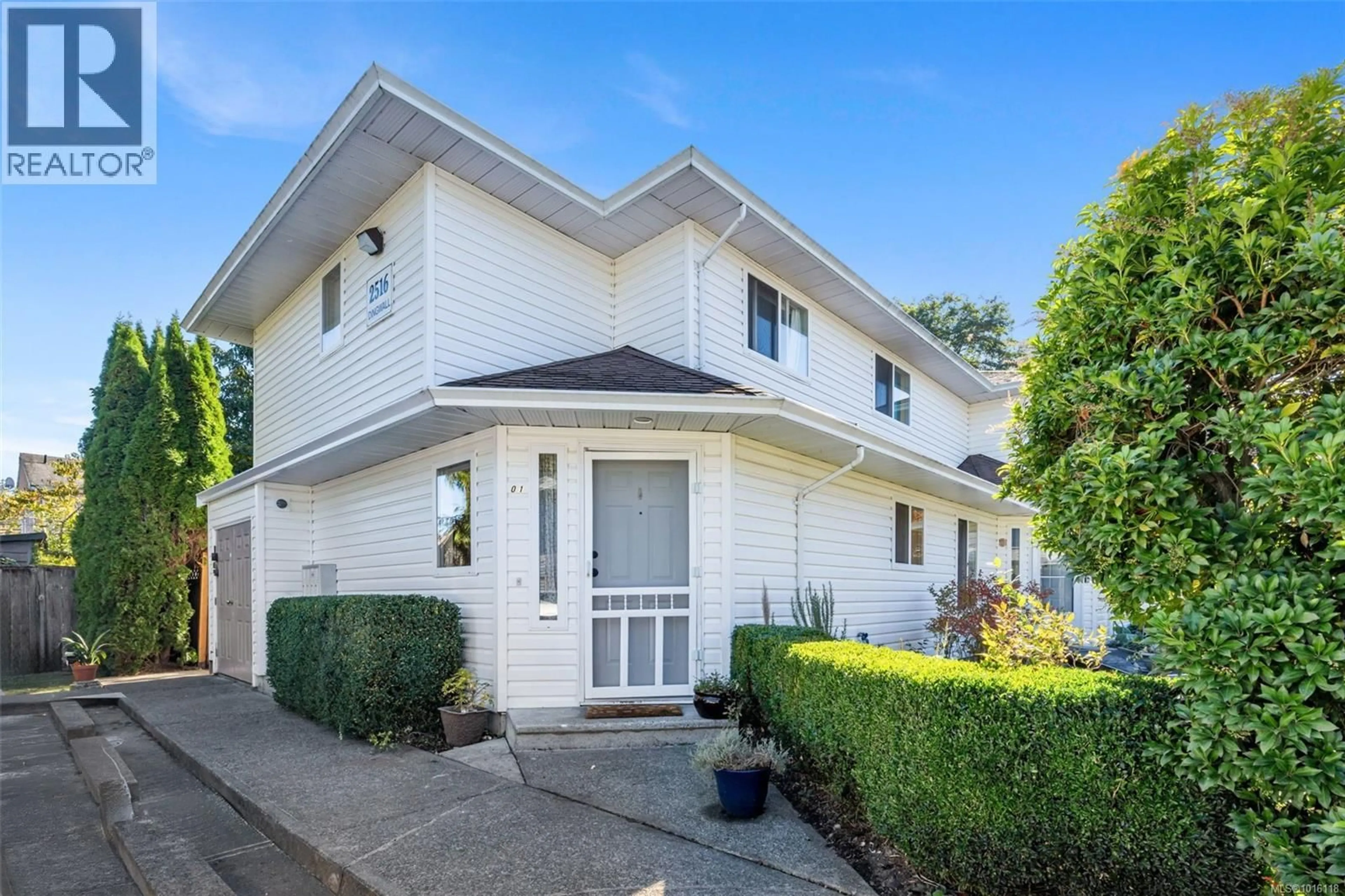 Home with vinyl exterior material, street for 1 - 2516 DINGWALL STREET, Duncan British Columbia V9L2Y9