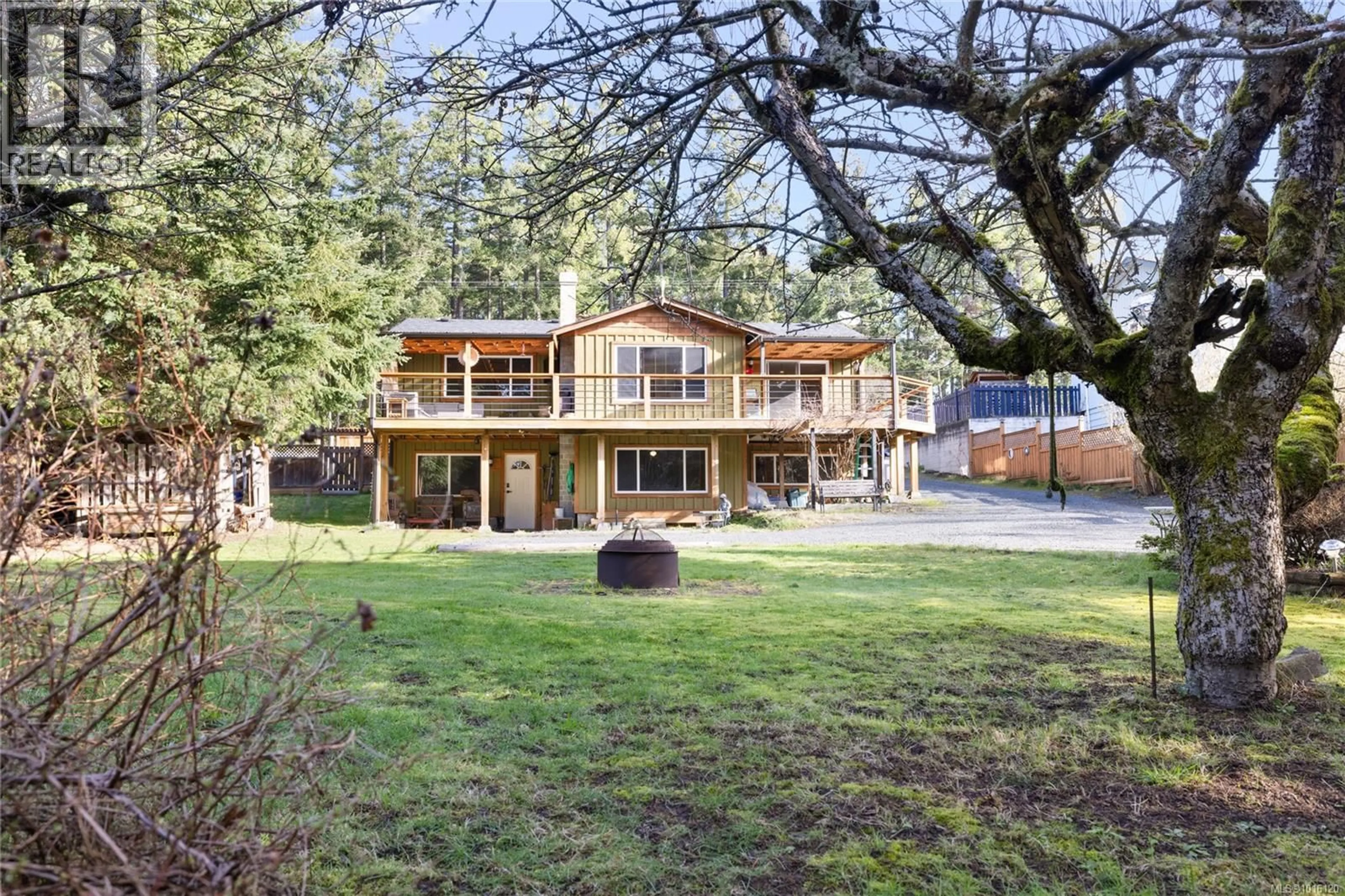 A pic from outside/outdoor area/front of a property/back of a property/a pic from drone, unknown for 2450 NANOOSE ROAD, Nanoose Bay British Columbia V9P9E6