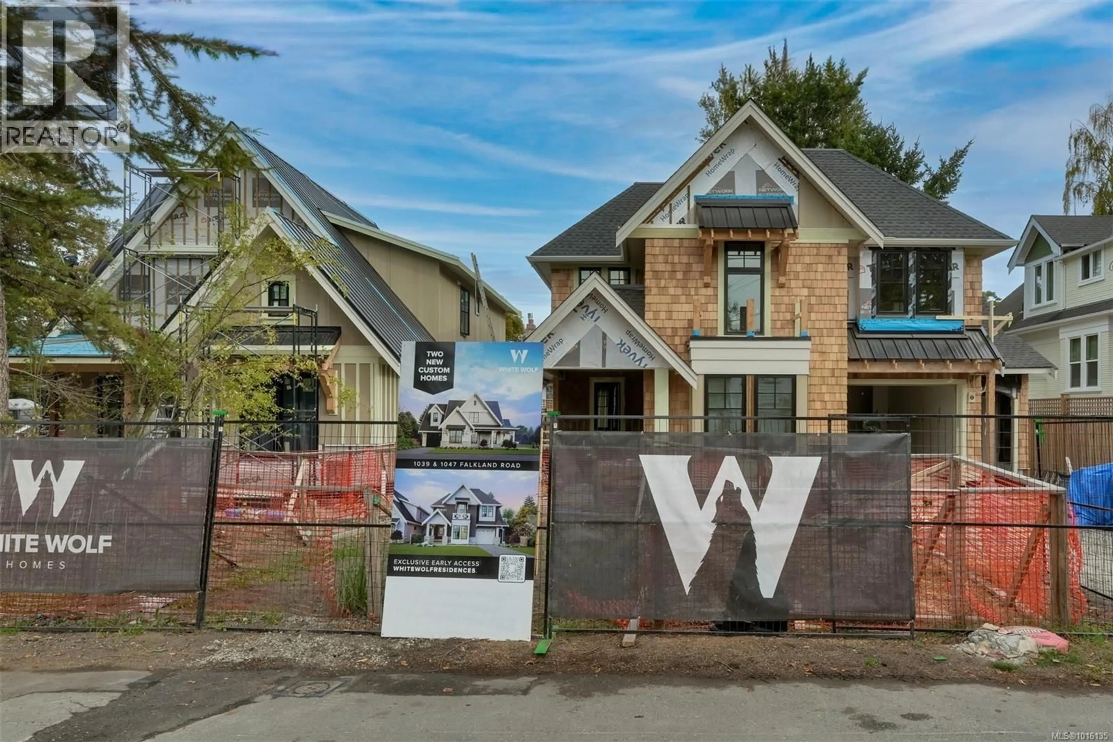 Home with brick exterior material, street for 1039 FALKLAND ROAD, Oak Bay British Columbia V8S4M3