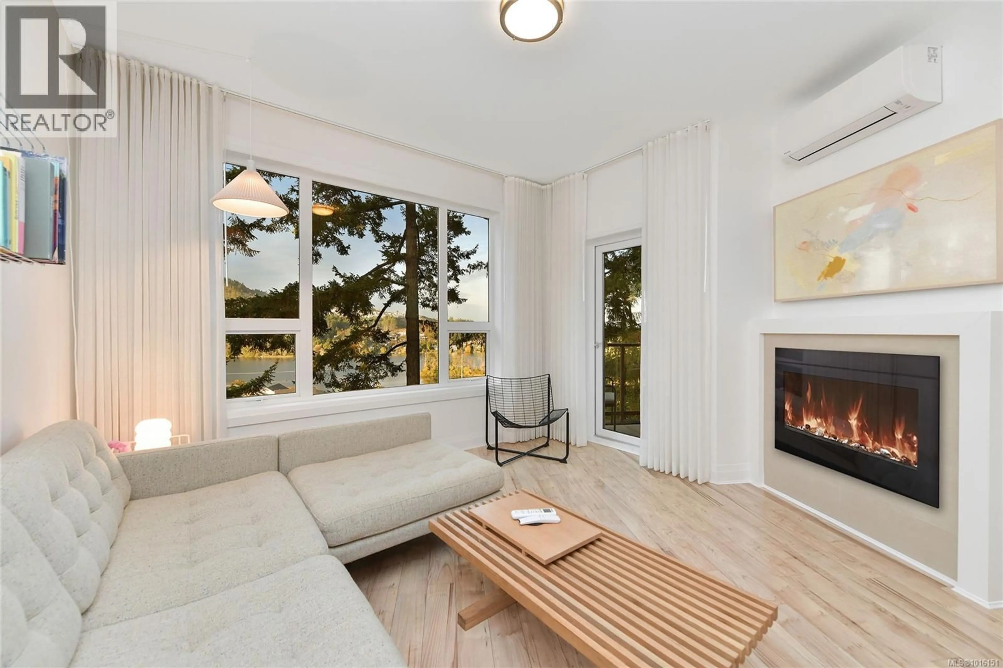 Living room with furniture, unknown for 107 - 1145 SIKORSKY ROAD, Langford British Columbia V9B0M8